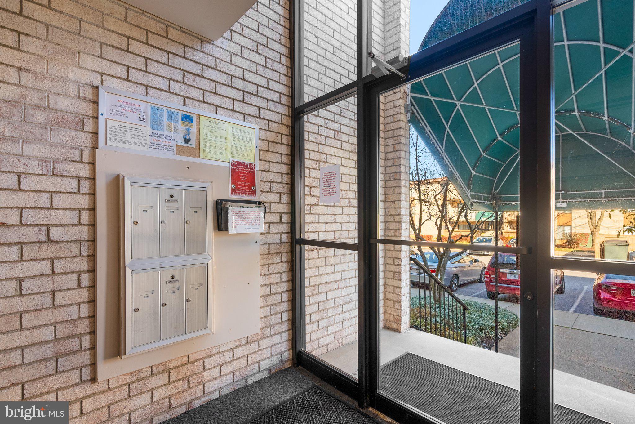 HUNTING RIDGE CONDOMINIUM - Residential