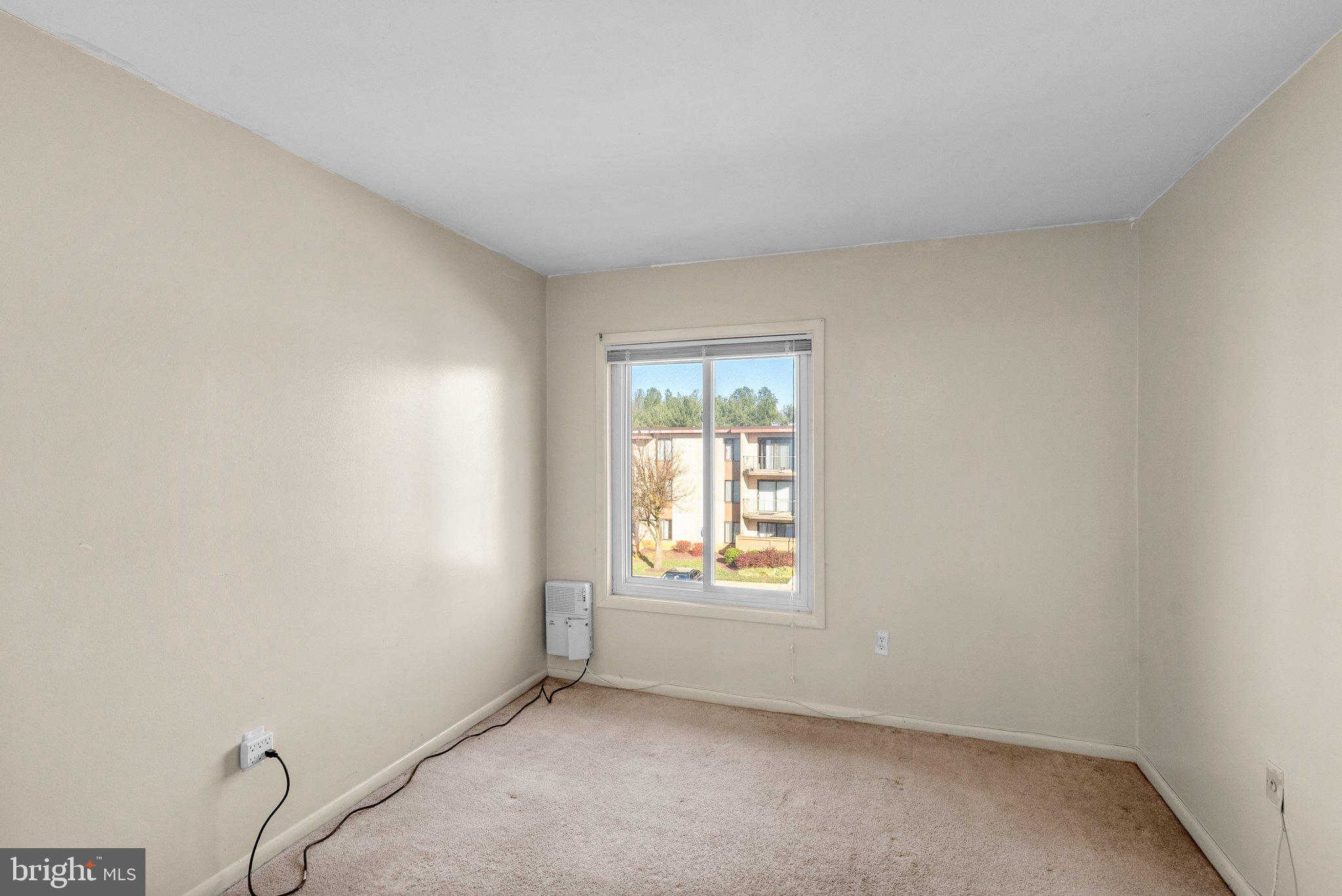 HUNTING RIDGE CONDOMINIUM - Residential