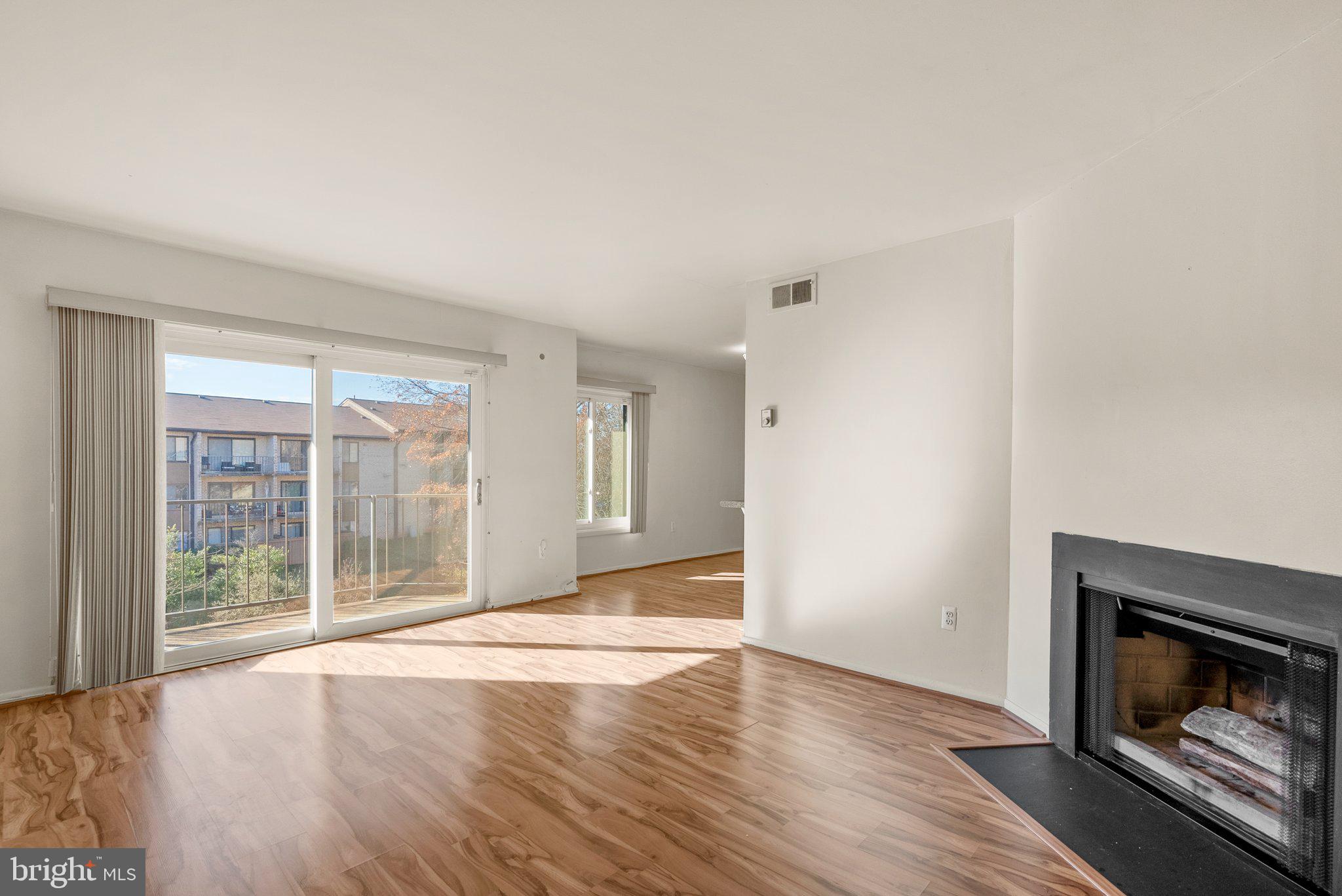 HUNTING RIDGE CONDOMINIUM - Residential