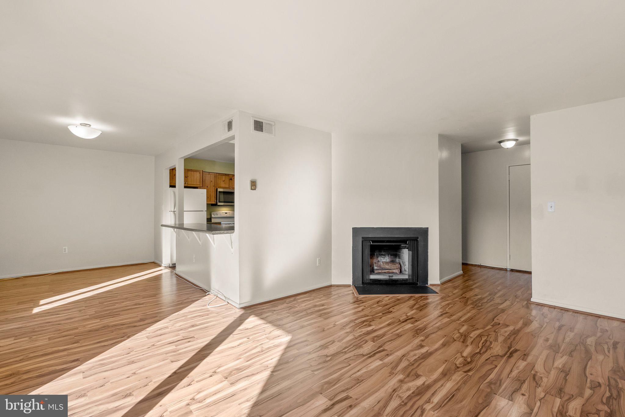 HUNTING RIDGE CONDOMINIUM - Residential