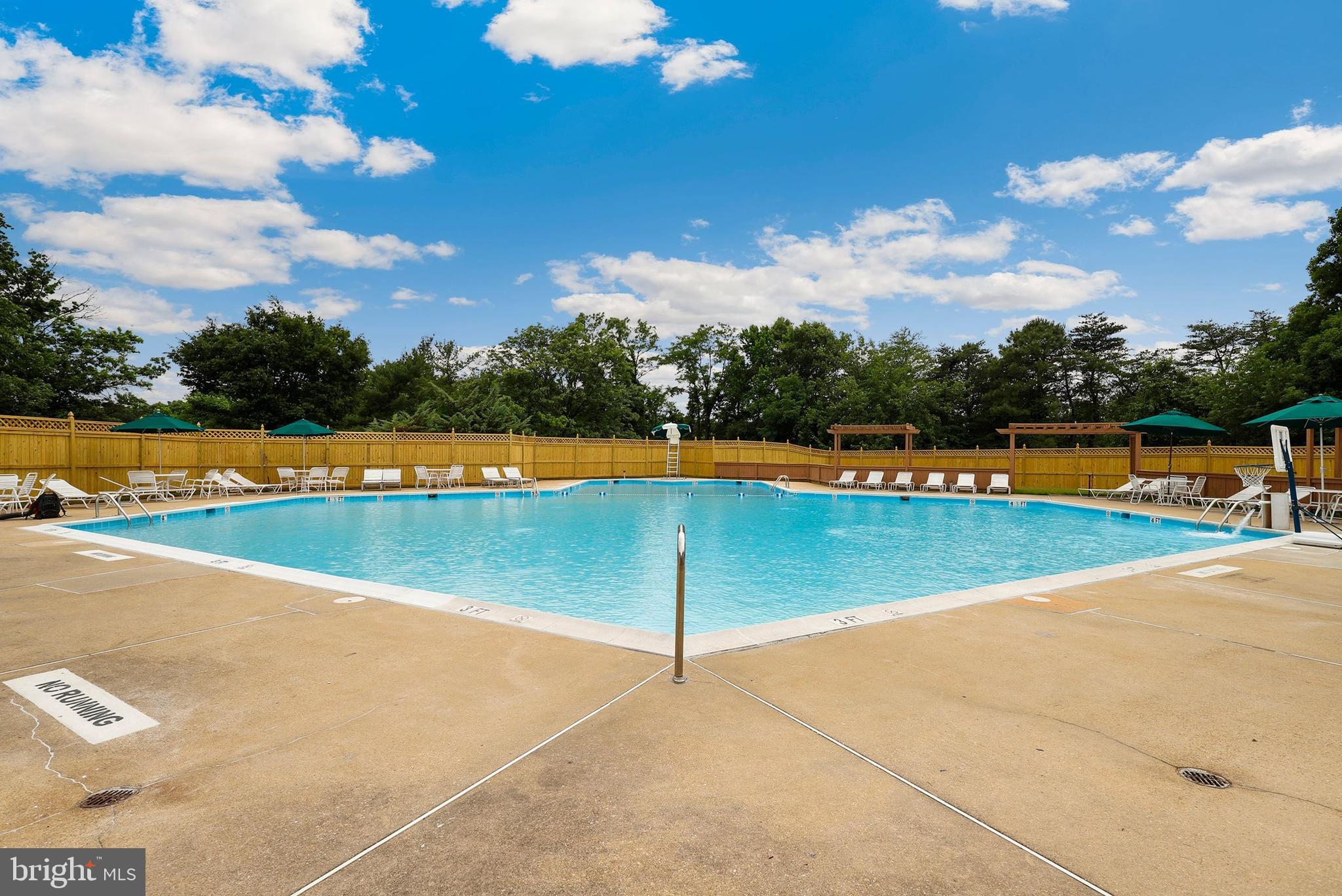 HUNTING RIDGE CONDOMINIUM - Residential