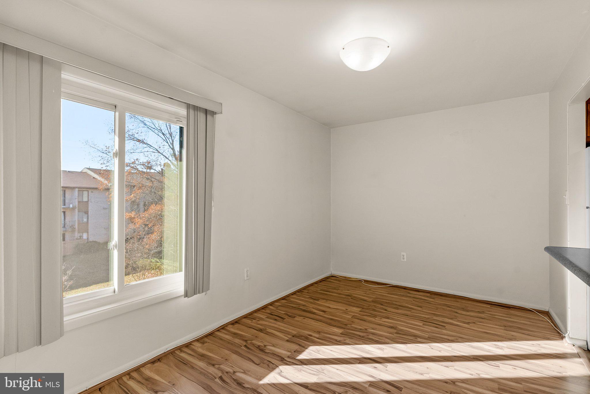 HUNTING RIDGE CONDOMINIUM - Residential