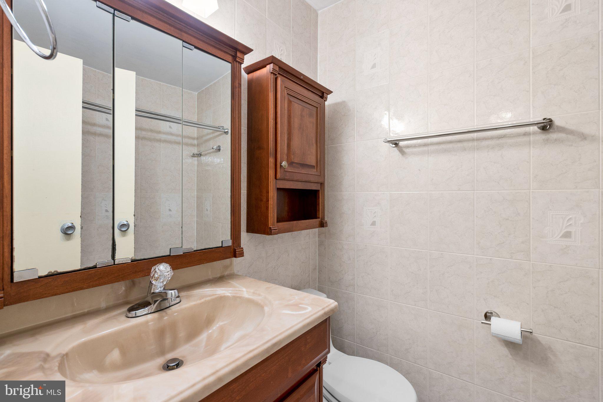 HUNTING RIDGE CONDOMINIUM - Residential