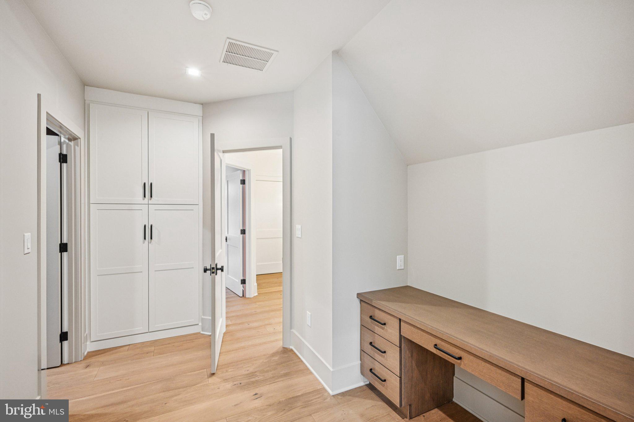 SUSSEX - Residential