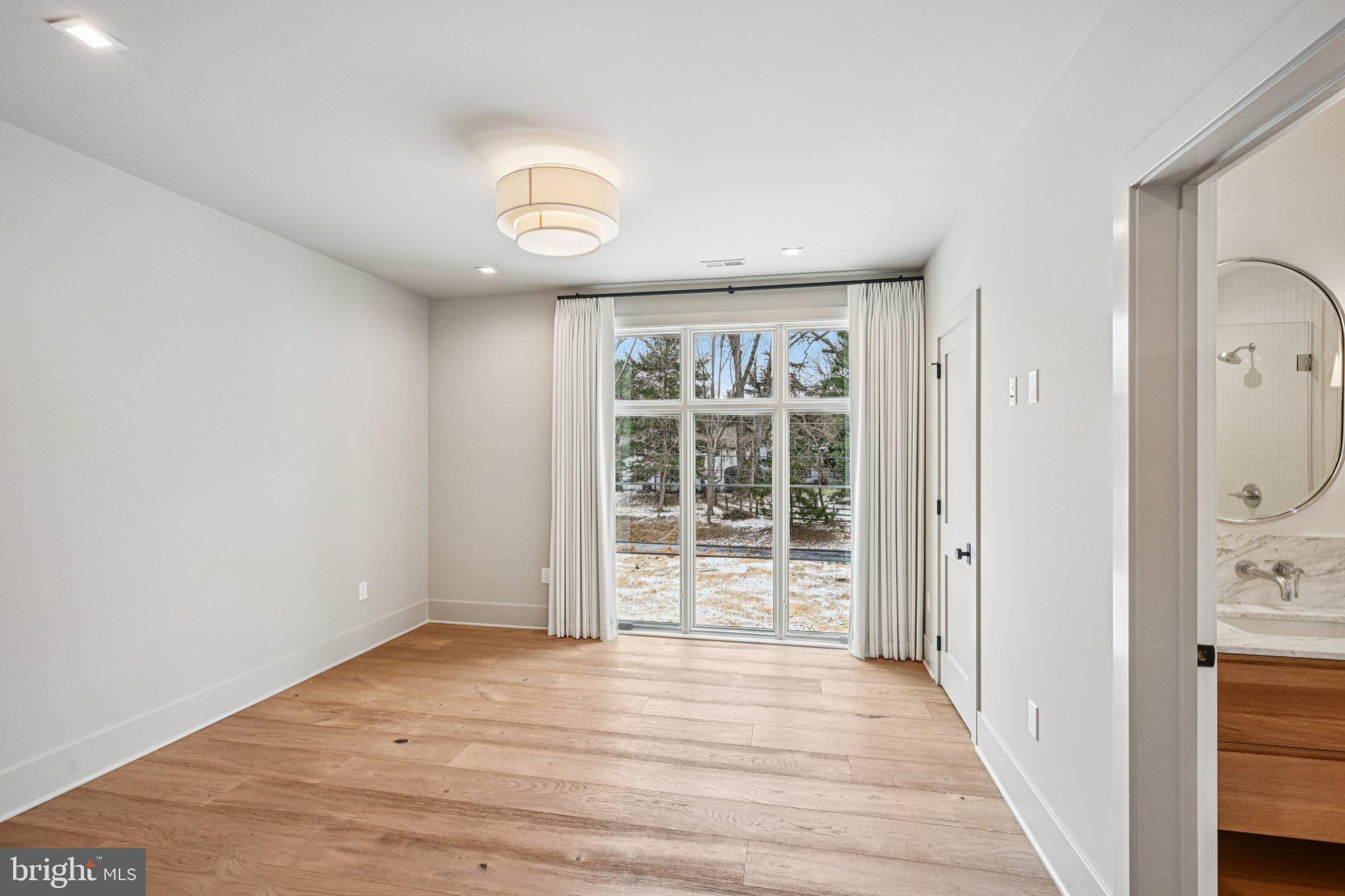 SUSSEX - Residential