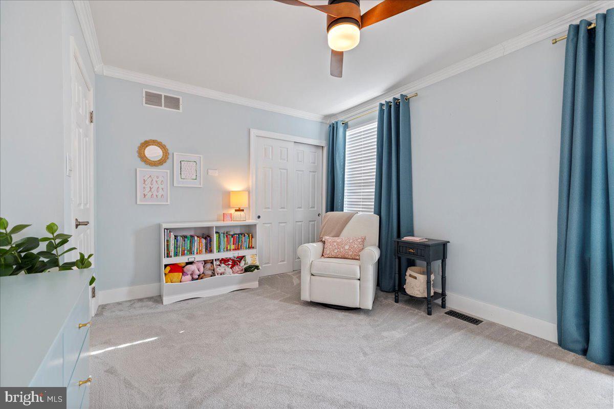 PEBBLE CREEK - Residential