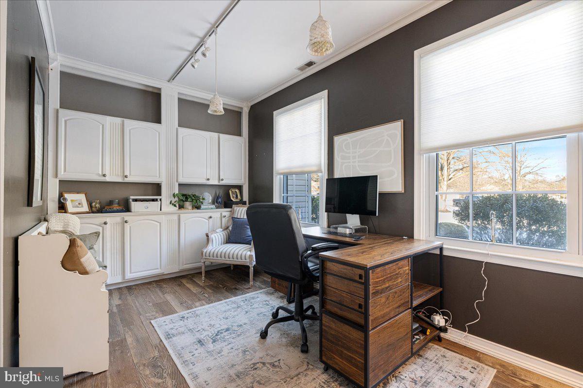 PEBBLE CREEK - Residential