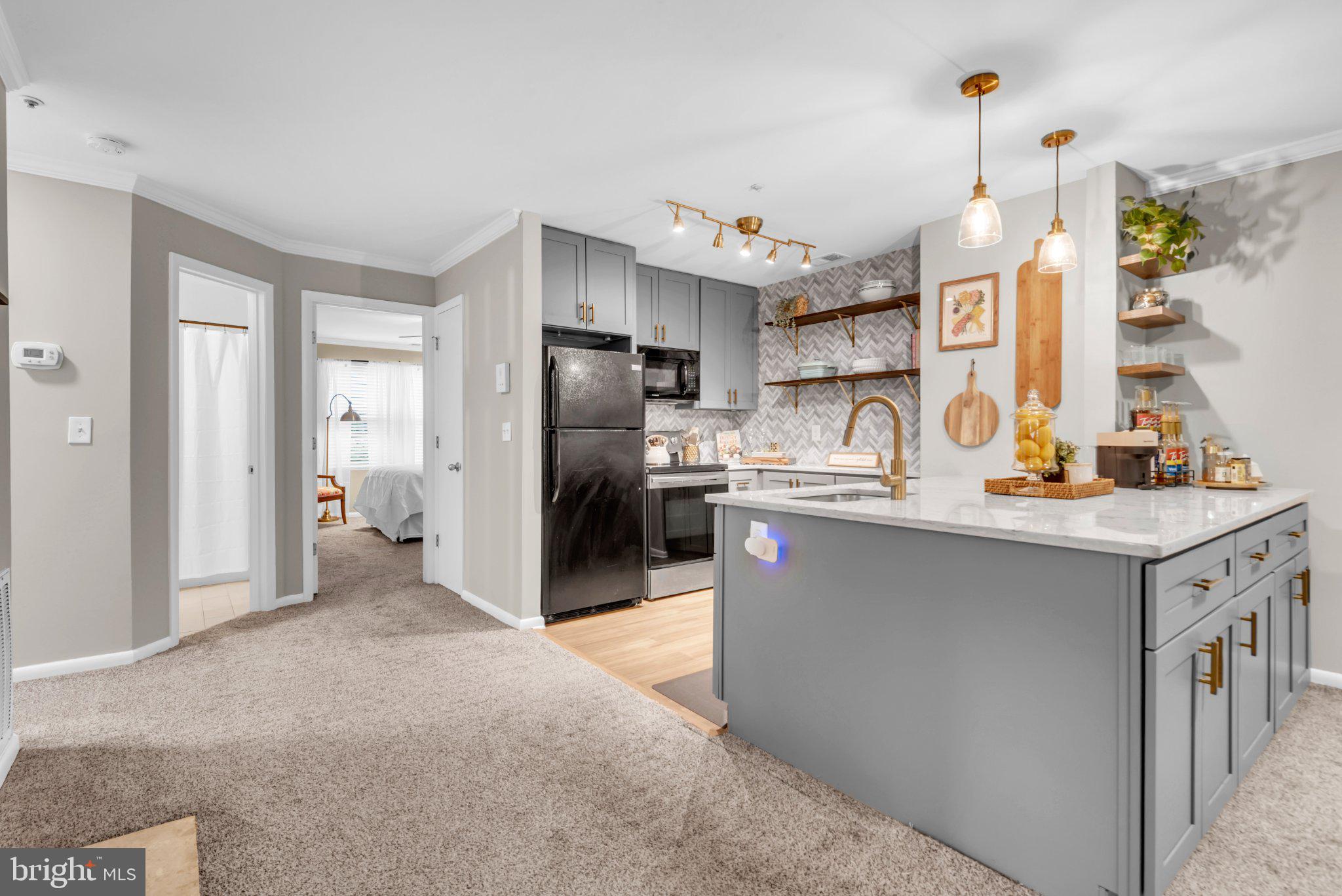 30 HEARTHSTONE COURT G