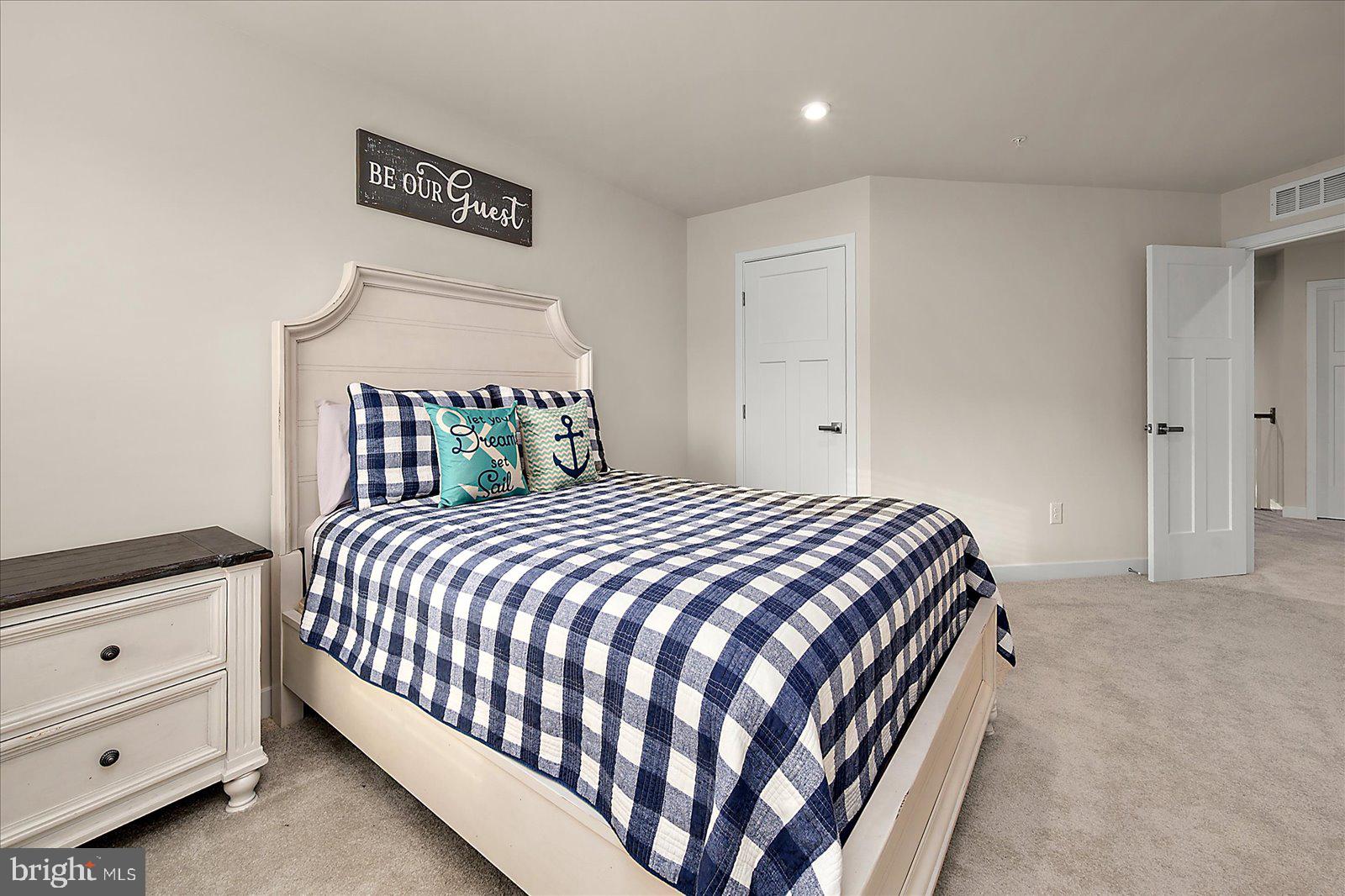 RIVER RUN - Residential