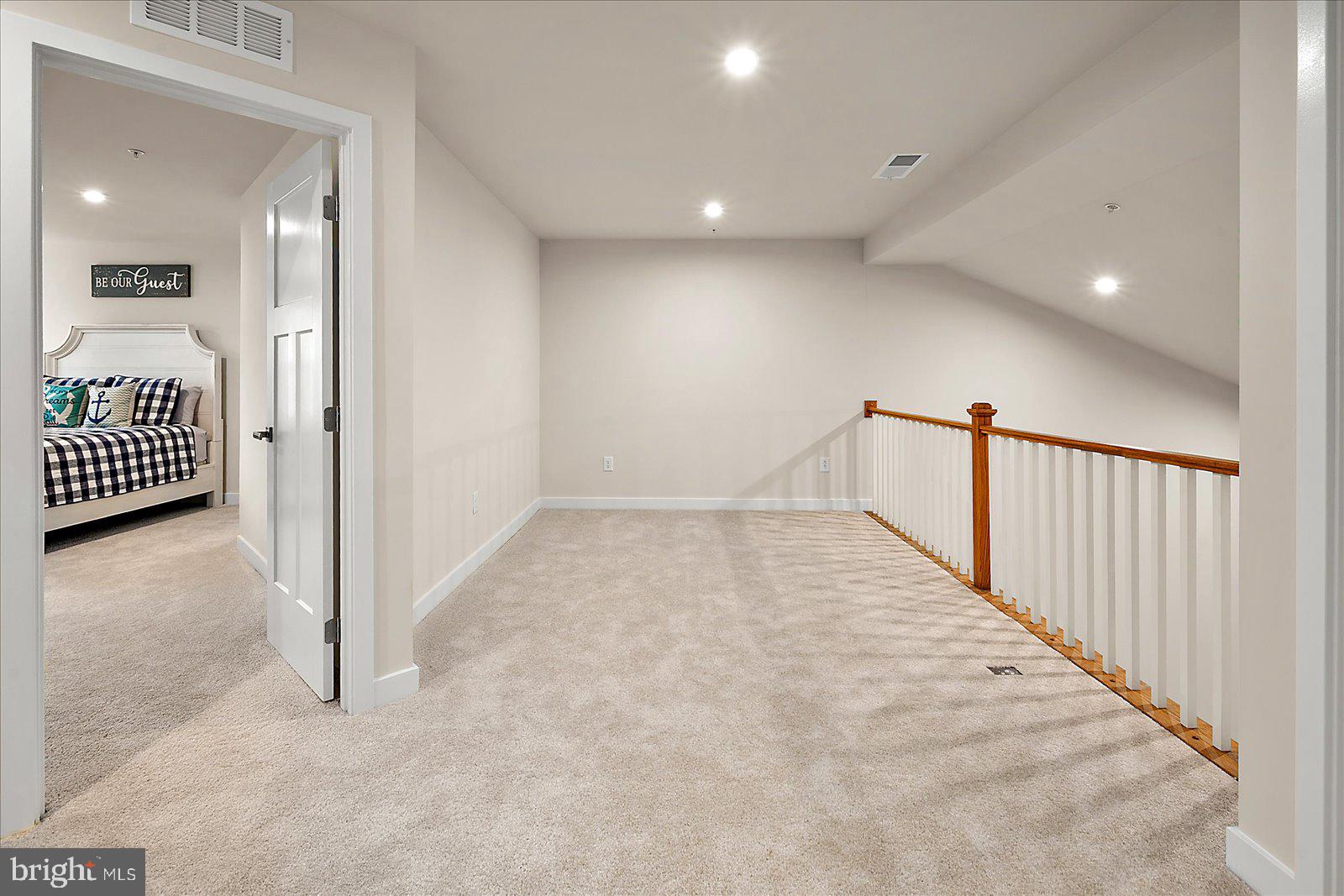 RIVER RUN - Residential