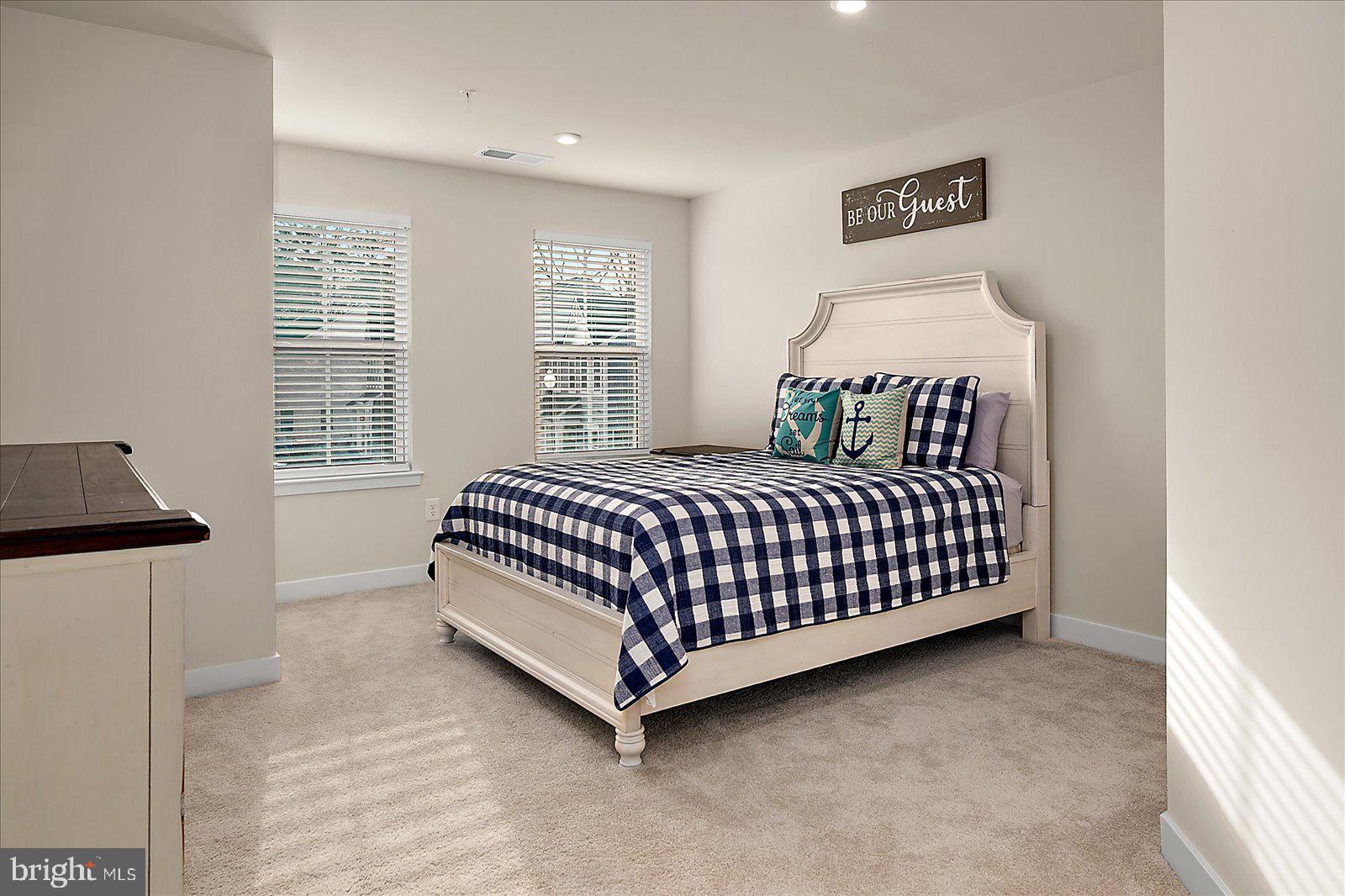 RIVER RUN - Residential