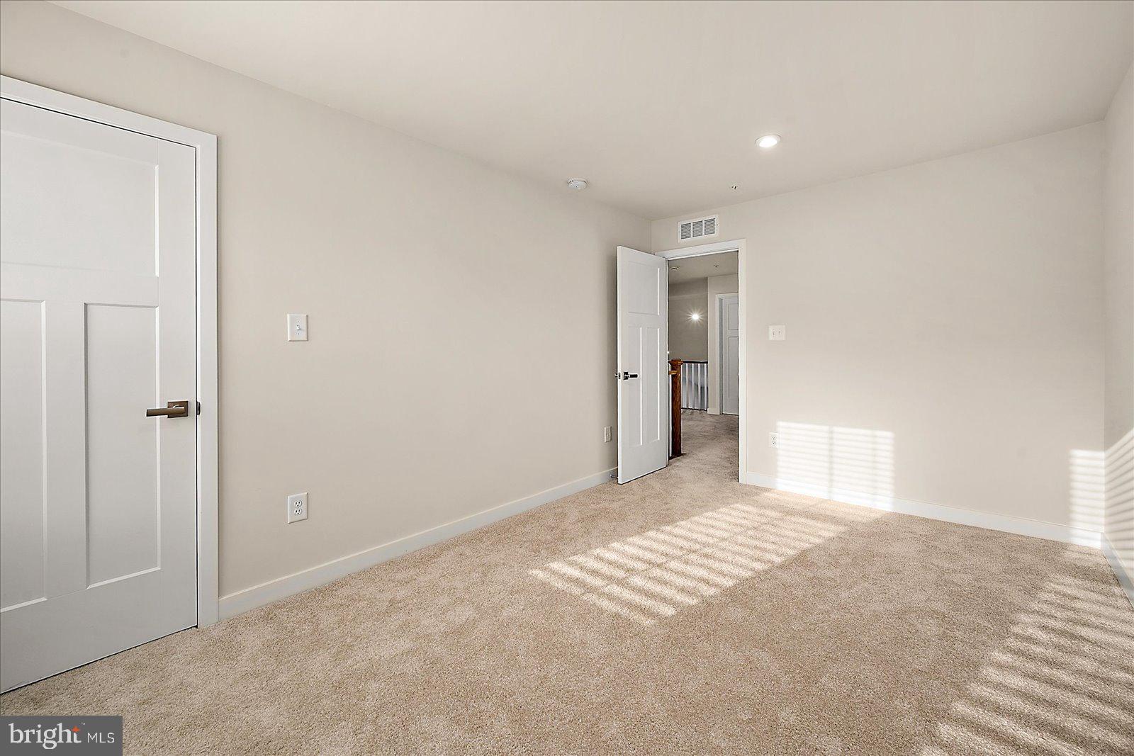 RIVER RUN - Residential