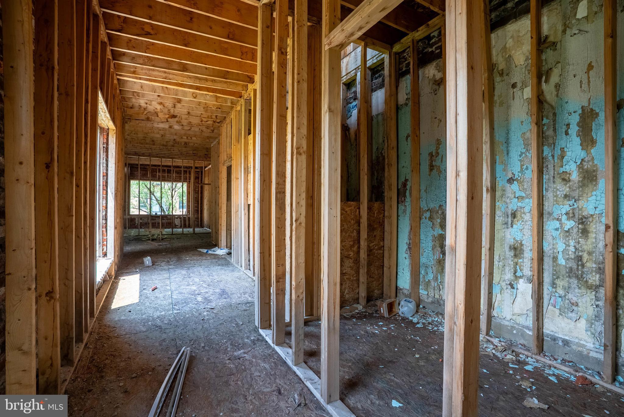 POINT BREEZE - Residential Income