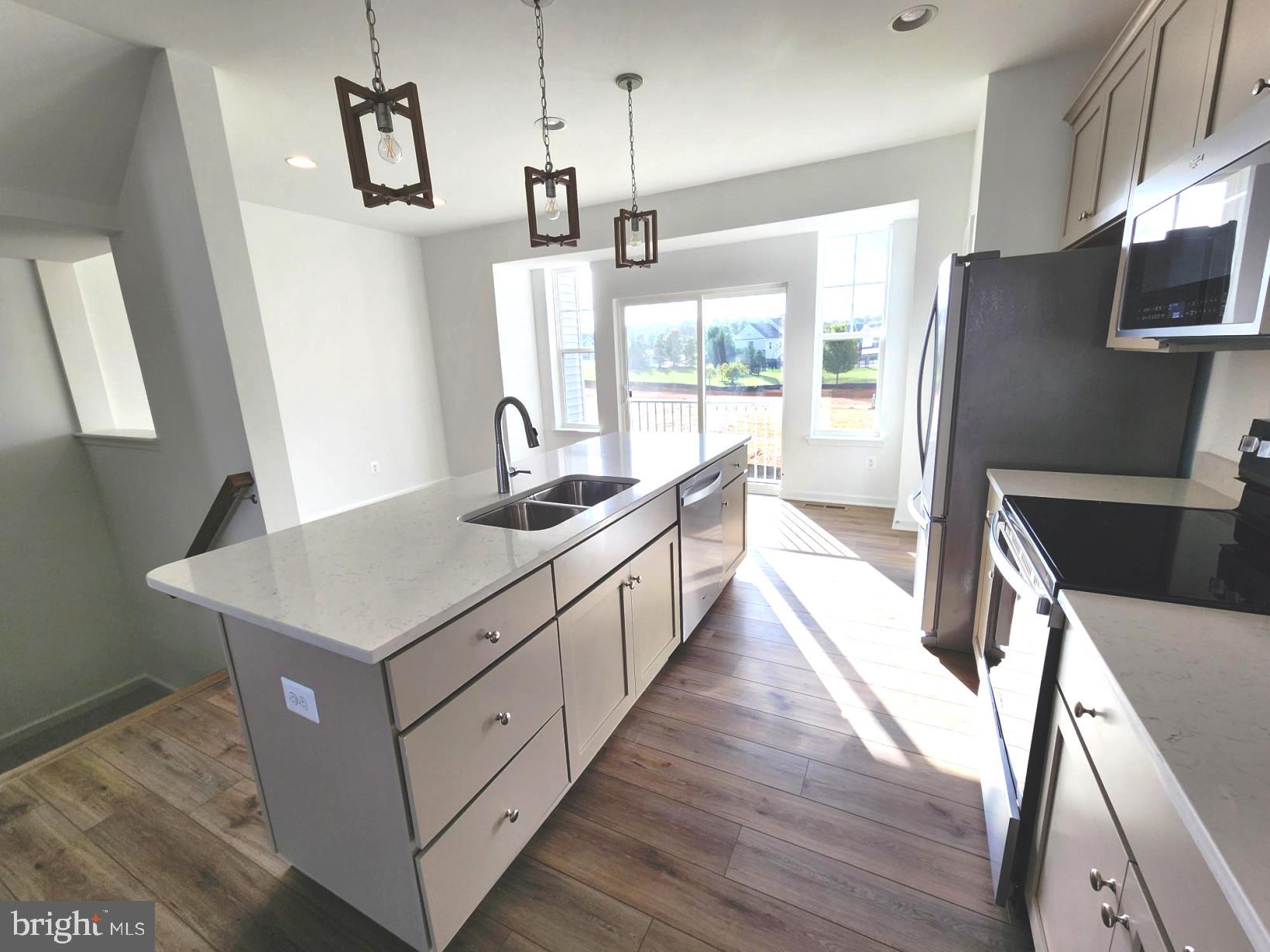 MARTINSBURG STATION - Residential Lease