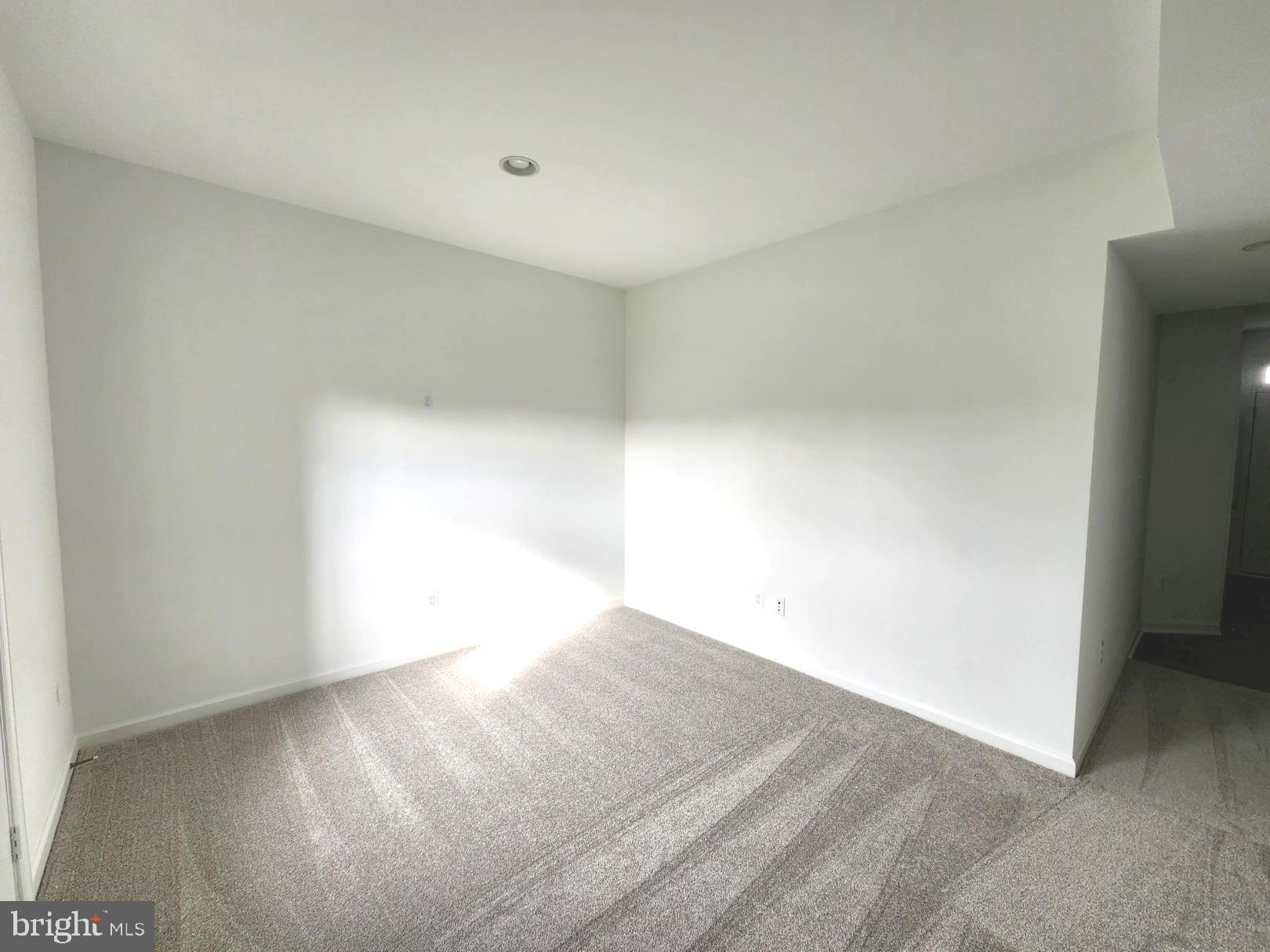 MARTINSBURG STATION - Residential Lease