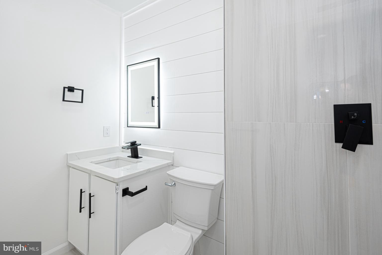 GENEZER ESTATES - Residential