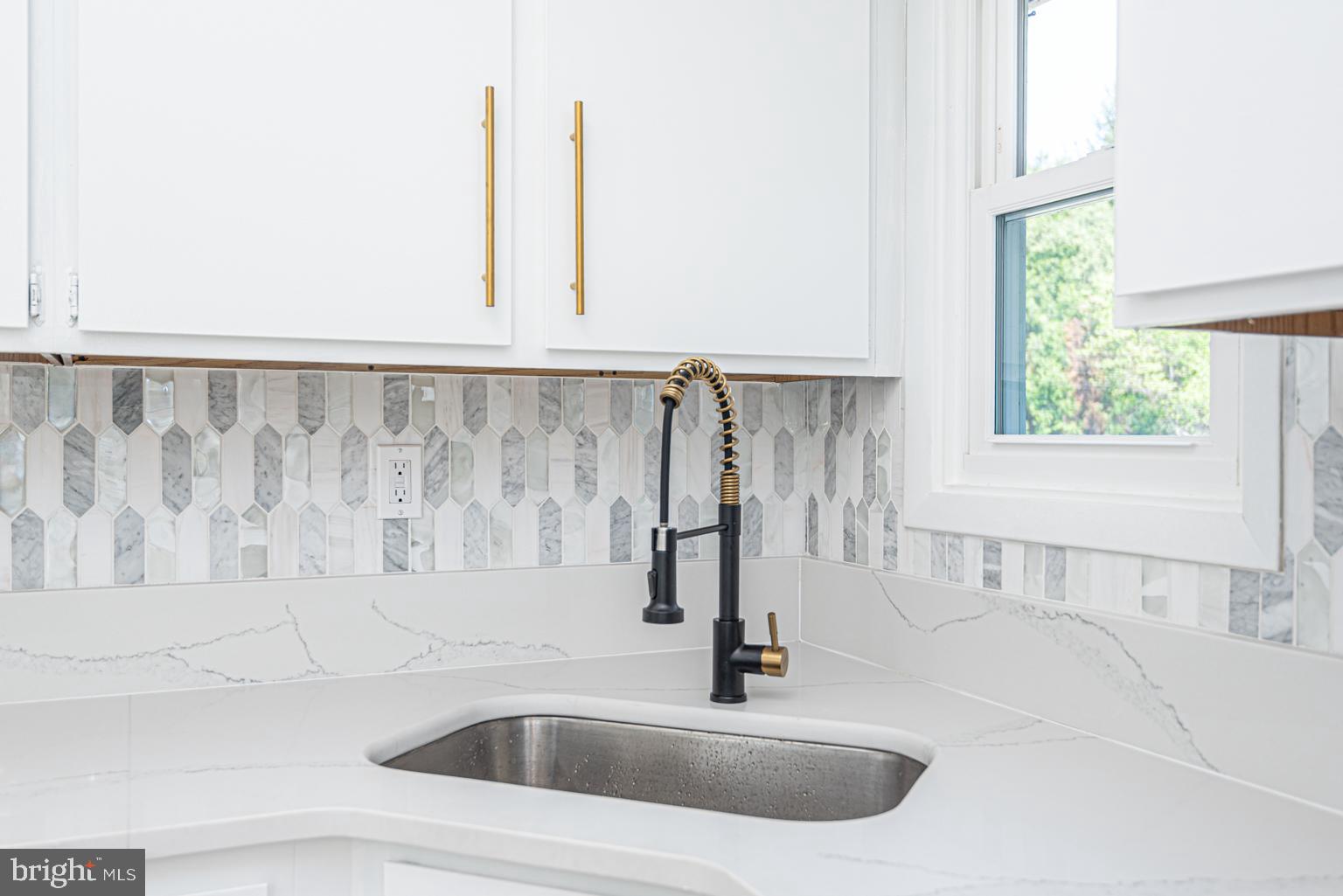 GENEZER ESTATES - Residential