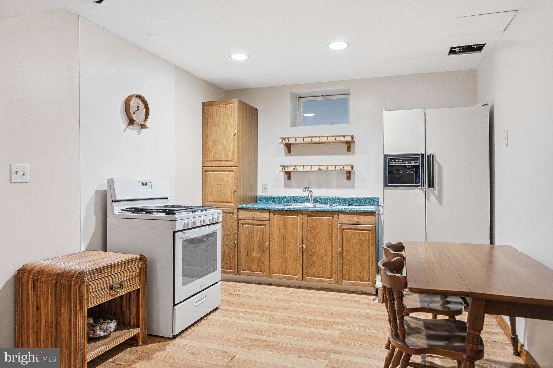 CARROLL SQUARE - Residential