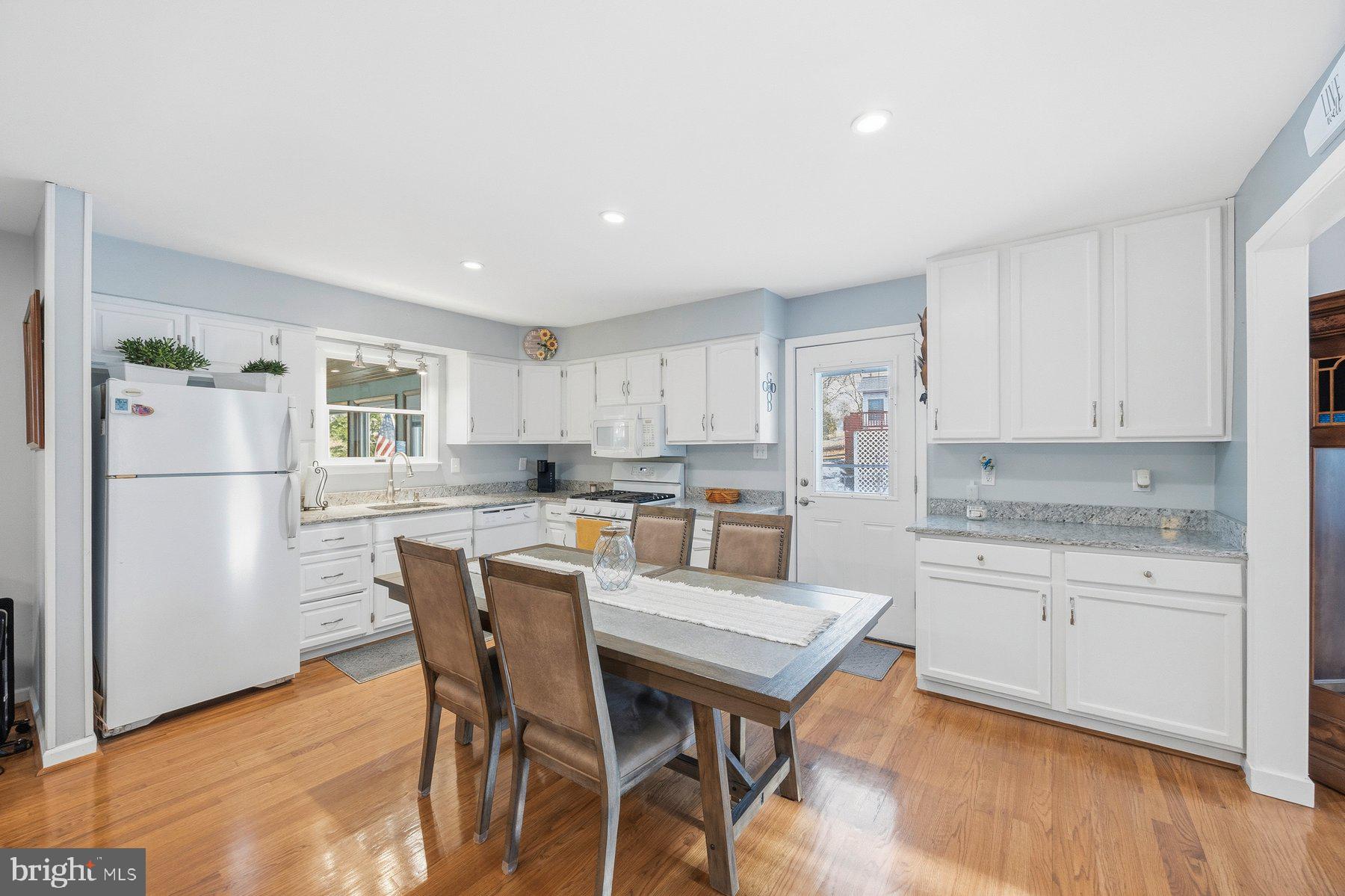 CARROLL SQUARE - Residential