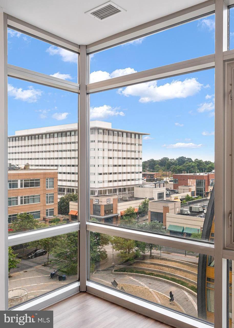 ONE INDEPENDENCE PLAZA A - Residential