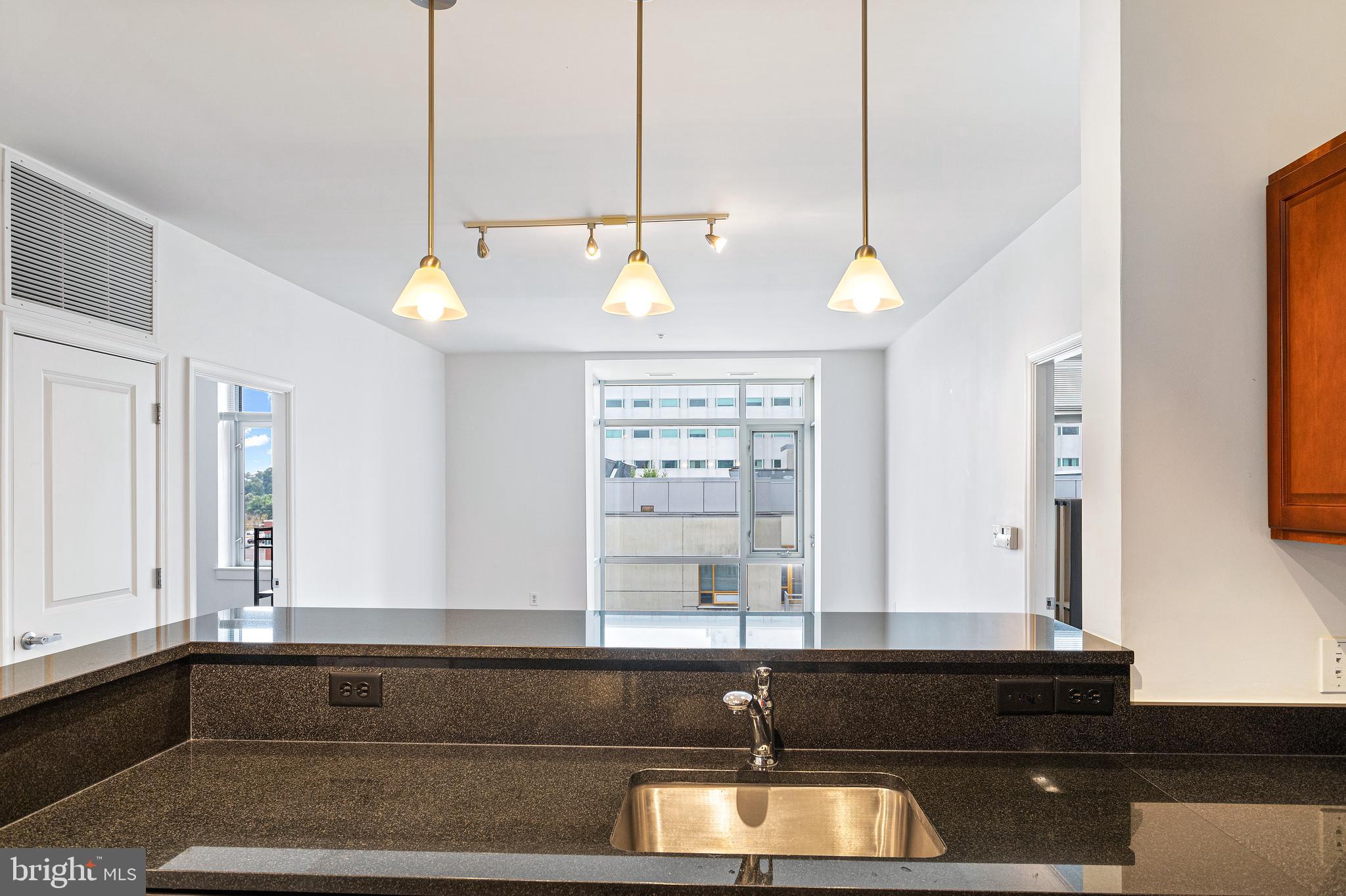 ONE INDEPENDENCE PLAZA A - Residential