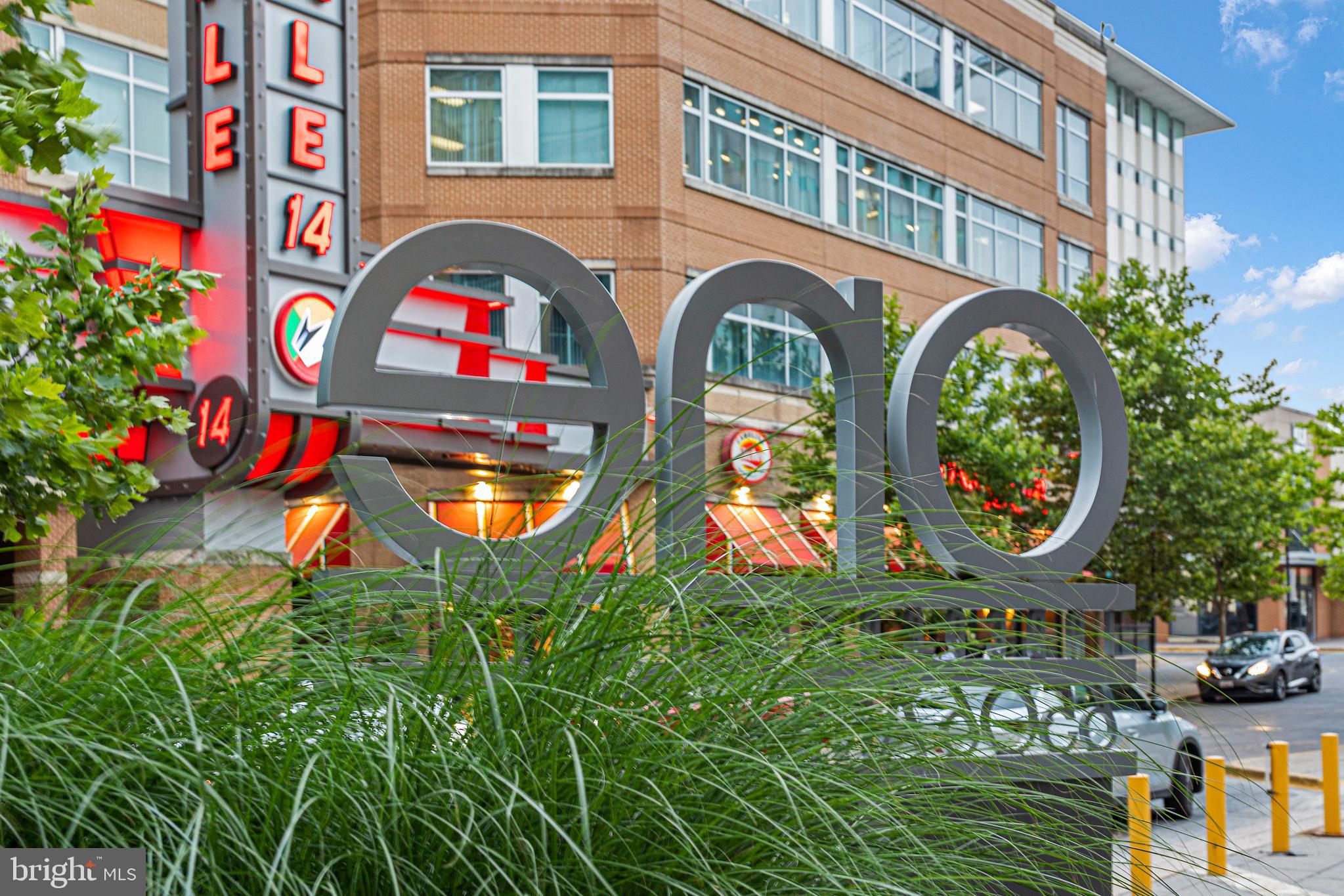 ONE INDEPENDENCE PLAZA A - Residential