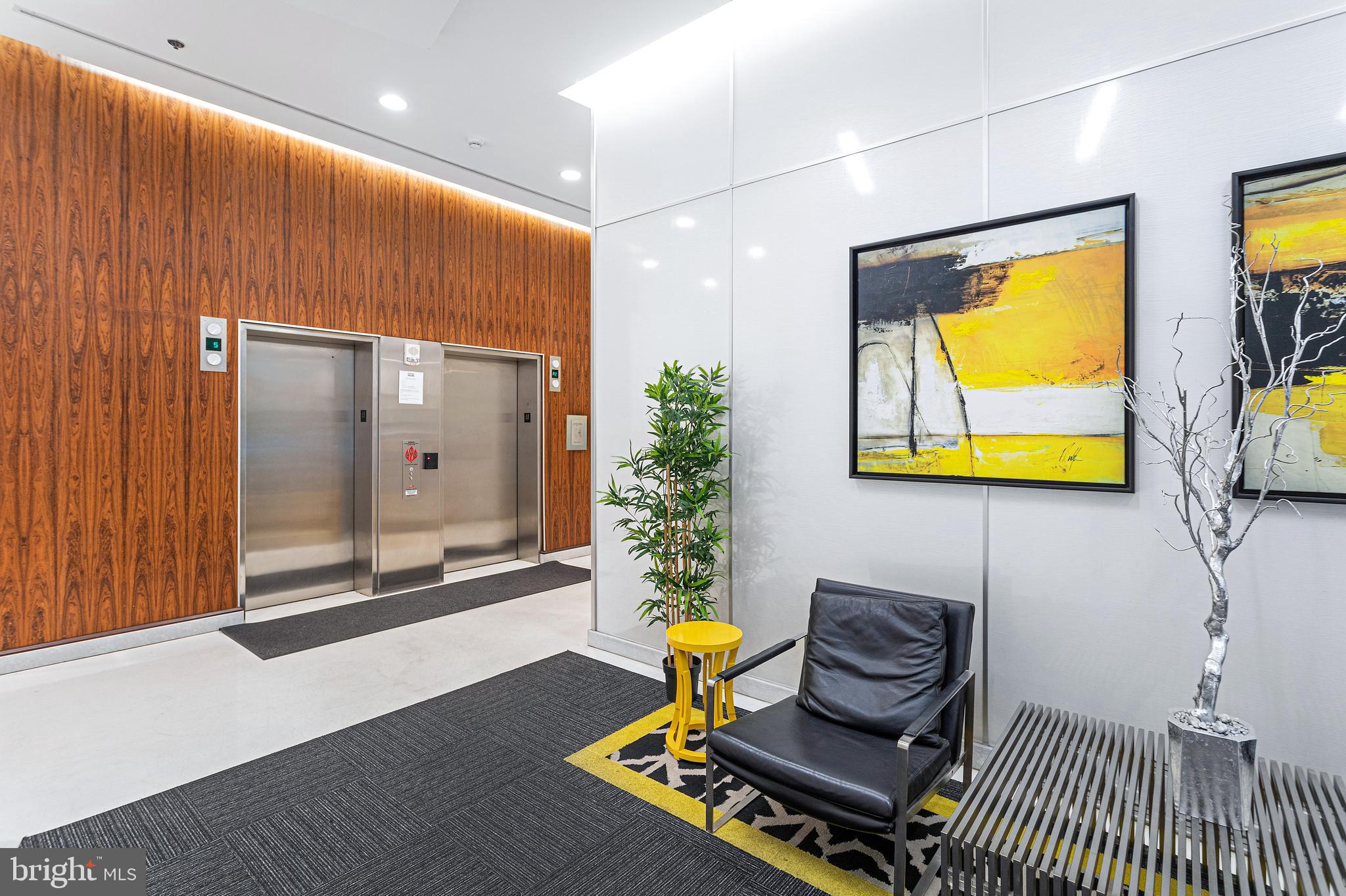 ONE INDEPENDENCE PLAZA A - Residential