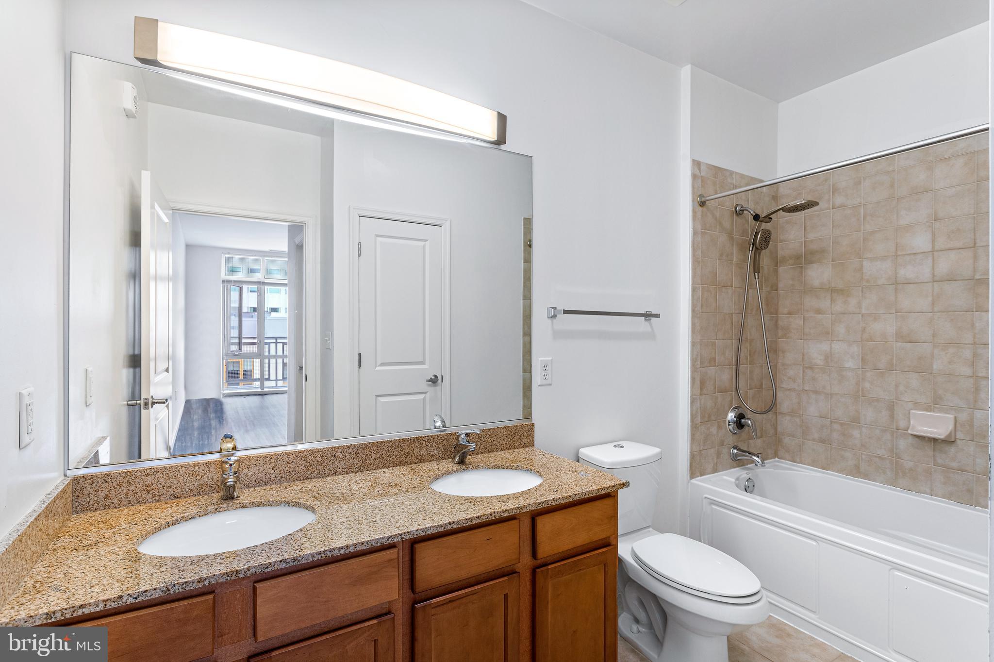 ONE INDEPENDENCE PLAZA A - Residential