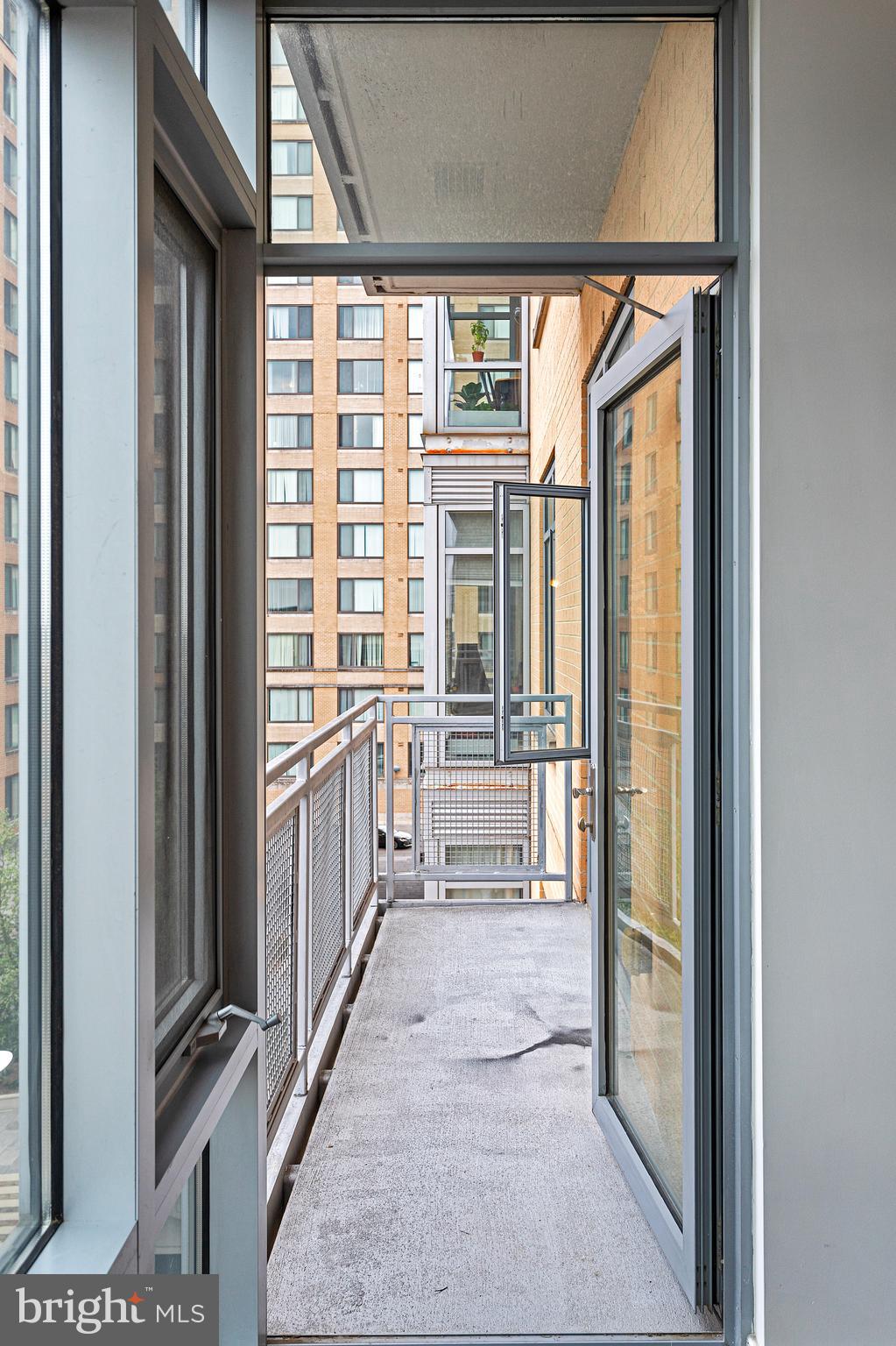 ONE INDEPENDENCE PLAZA A - Residential