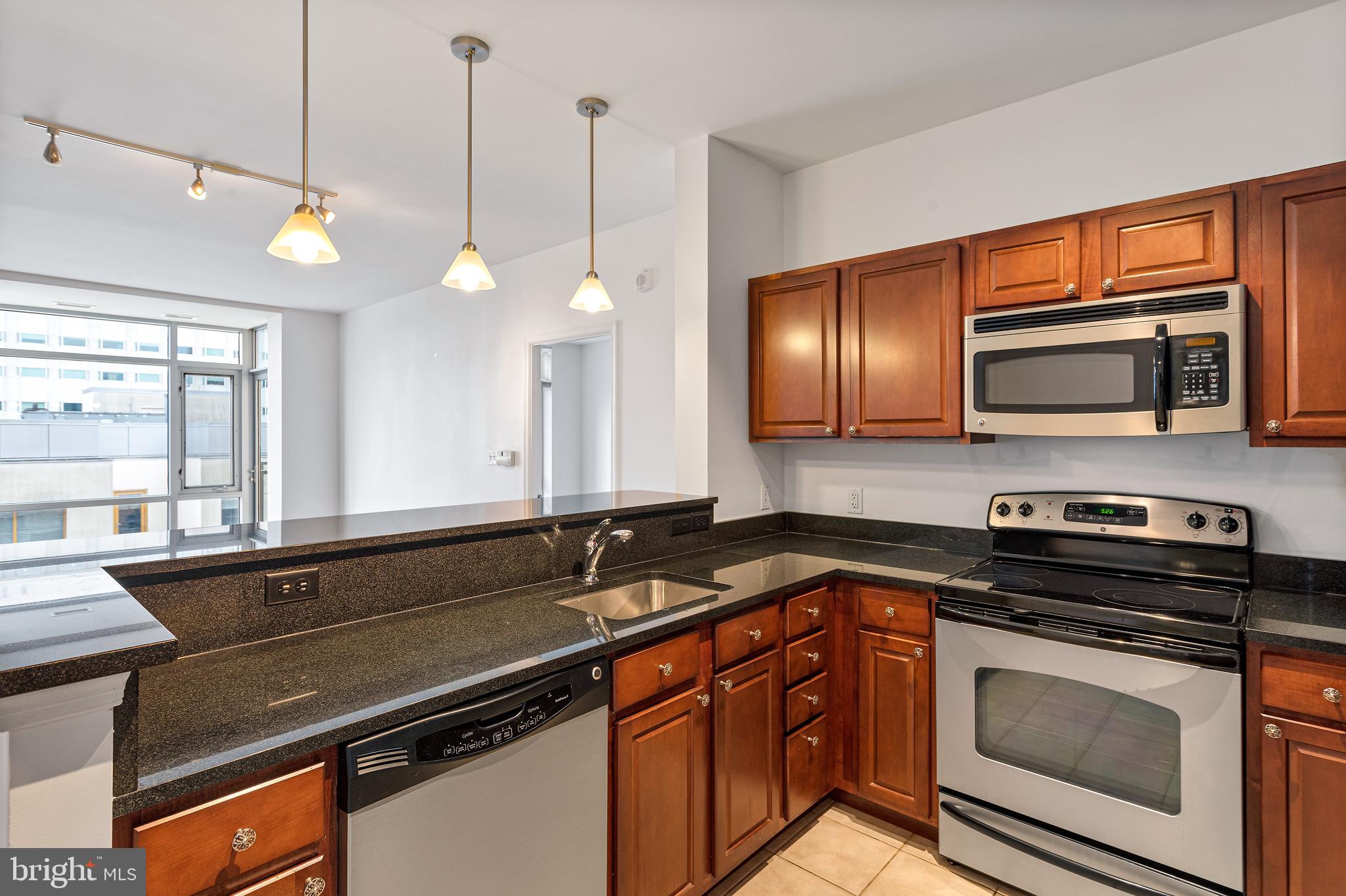 ONE INDEPENDENCE PLAZA A - Residential