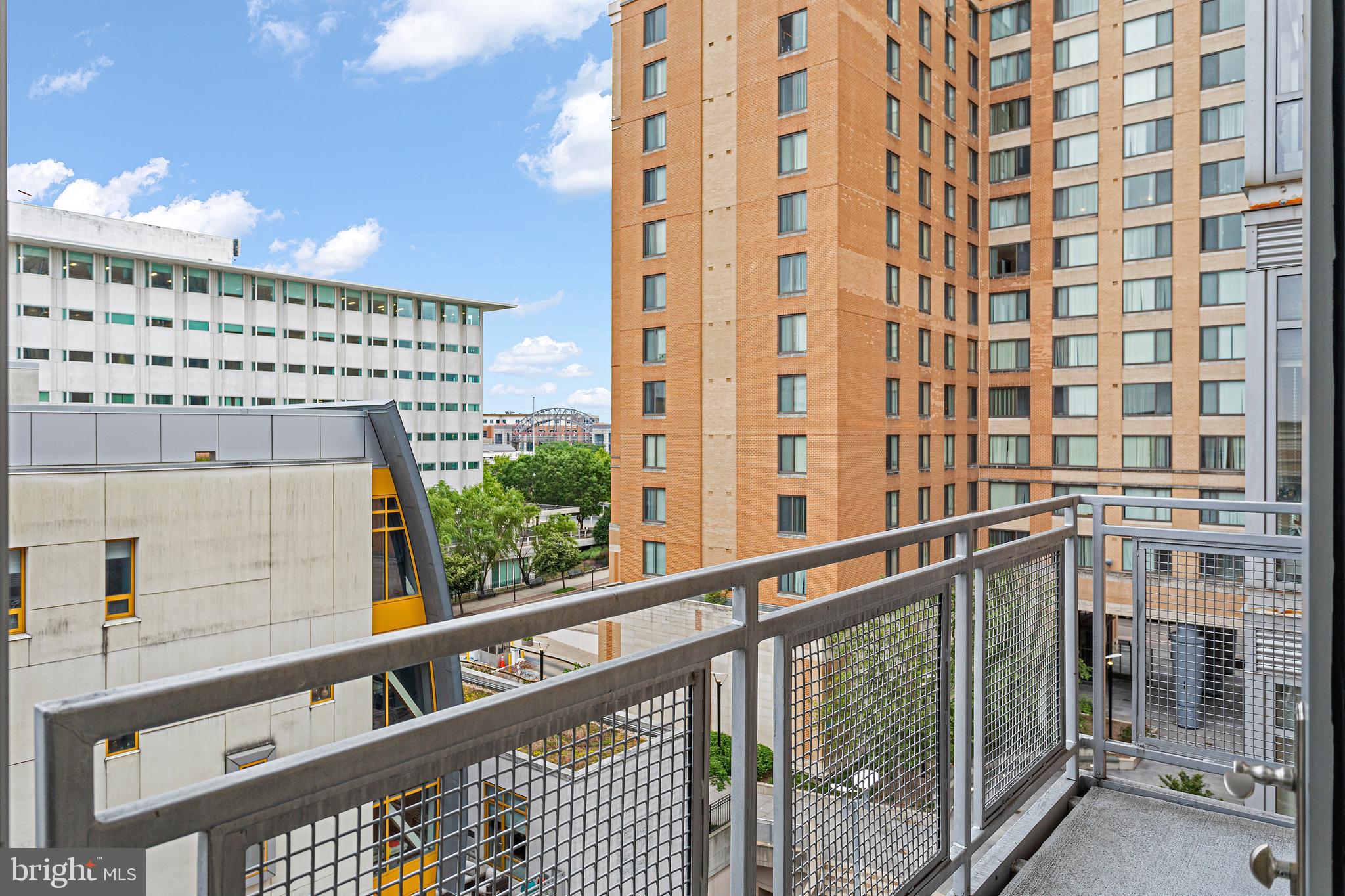 ONE INDEPENDENCE PLAZA A - Residential