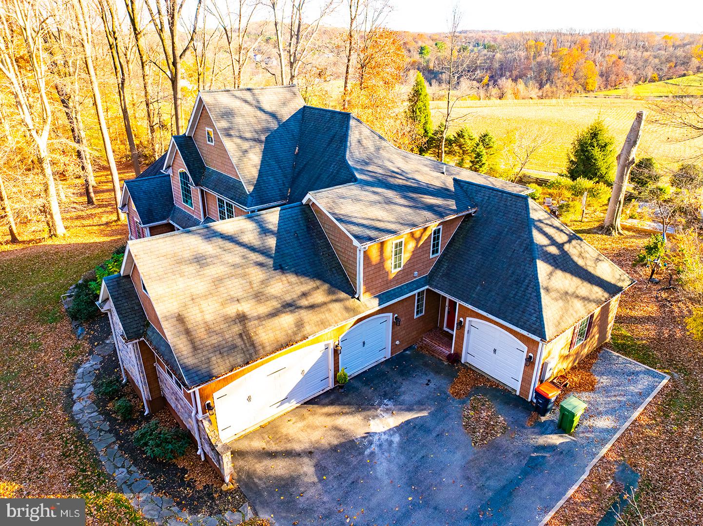 586 CORRINE ROAD