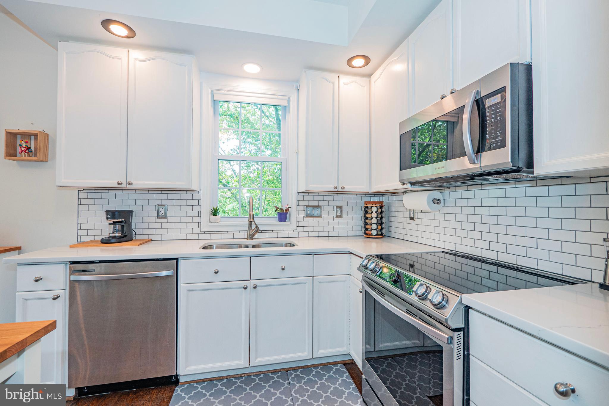 WILLOW BROOK - Residential