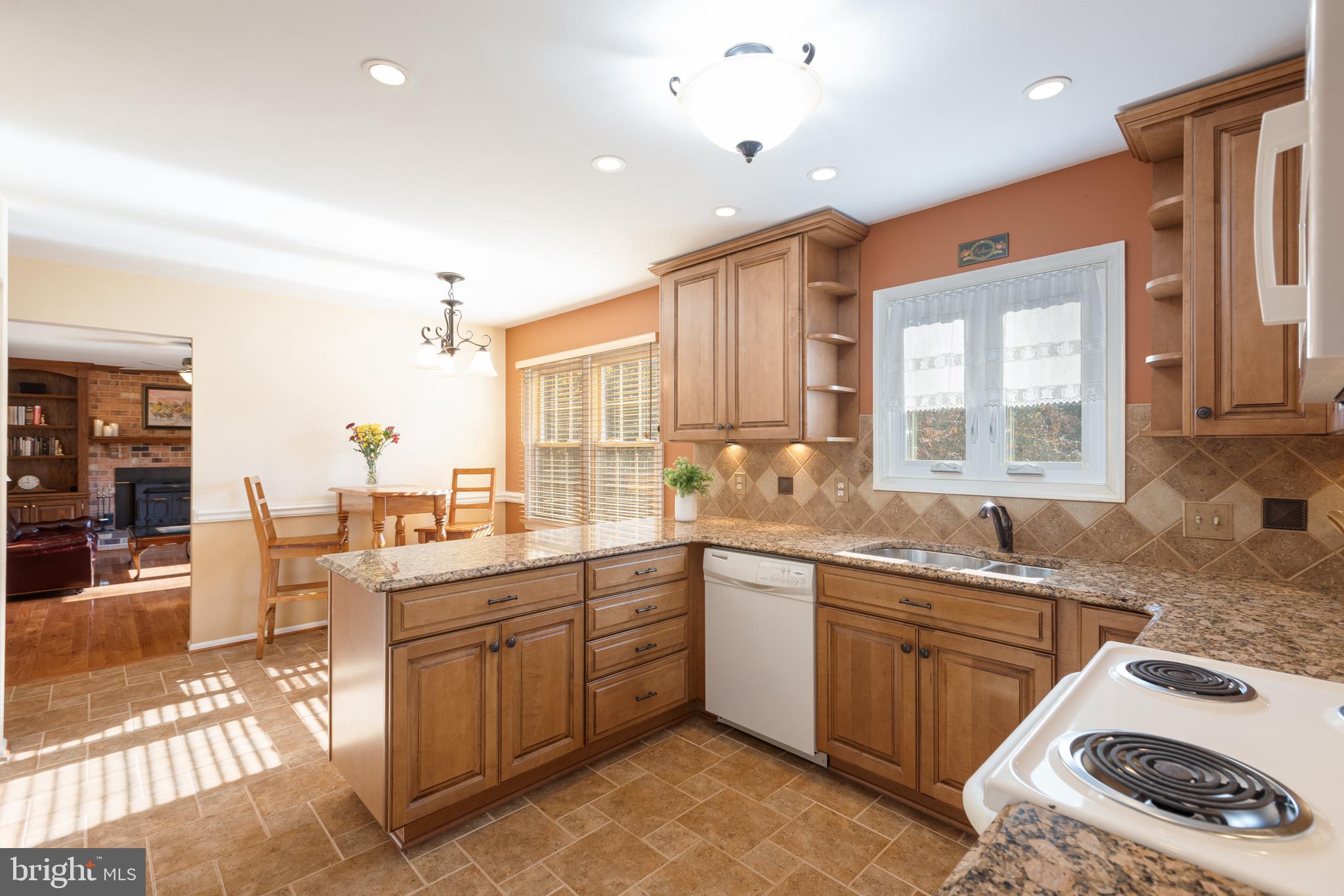 KENWOOD OAKS - Residential