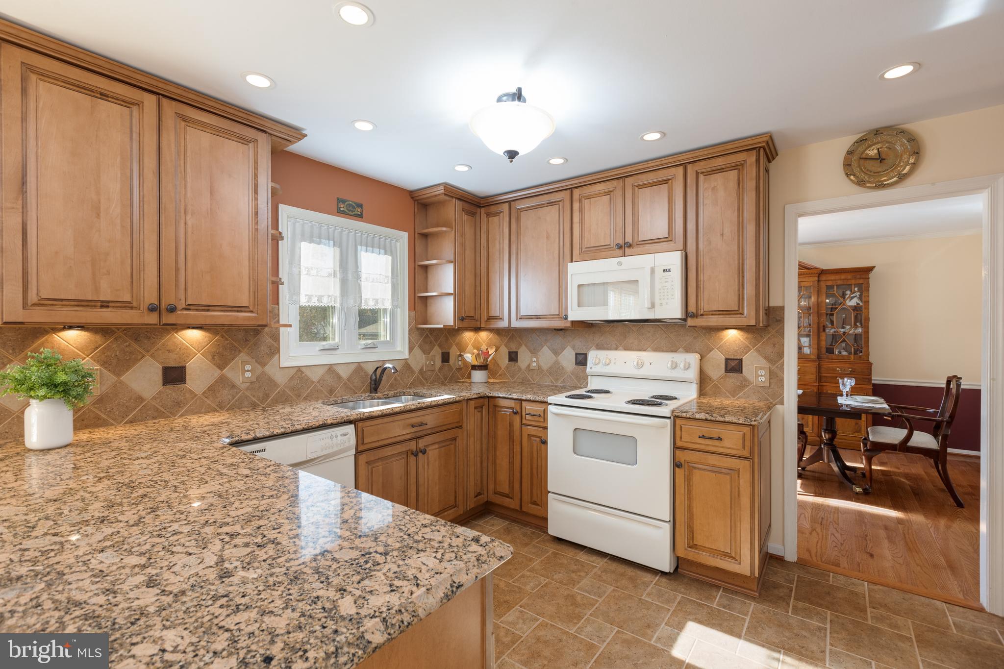 KENWOOD OAKS - Residential