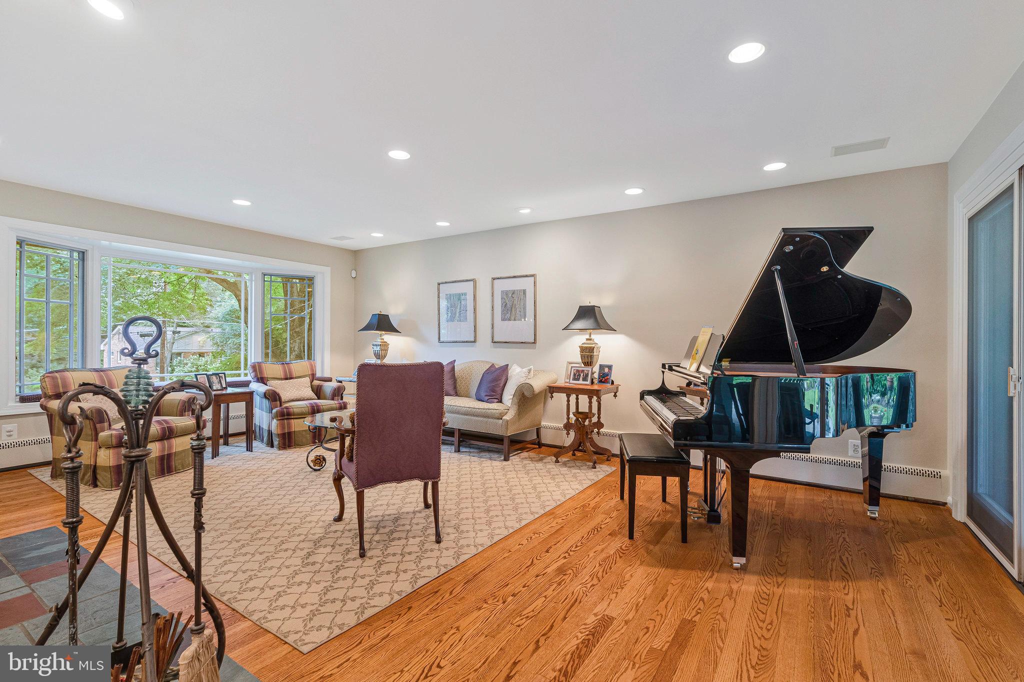 CHESTERBROOK WOODS - Residential