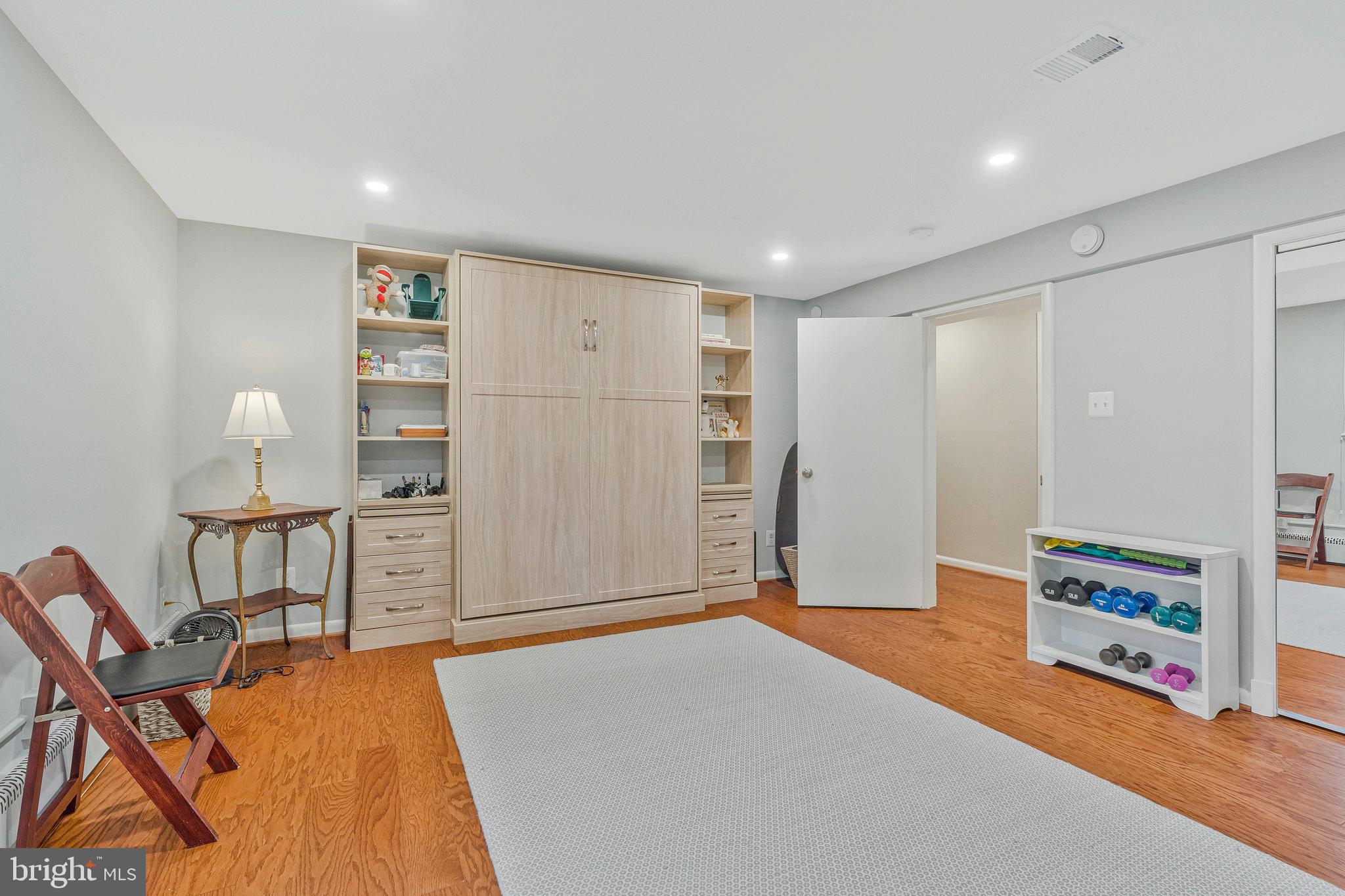 CHESTERBROOK WOODS - Residential