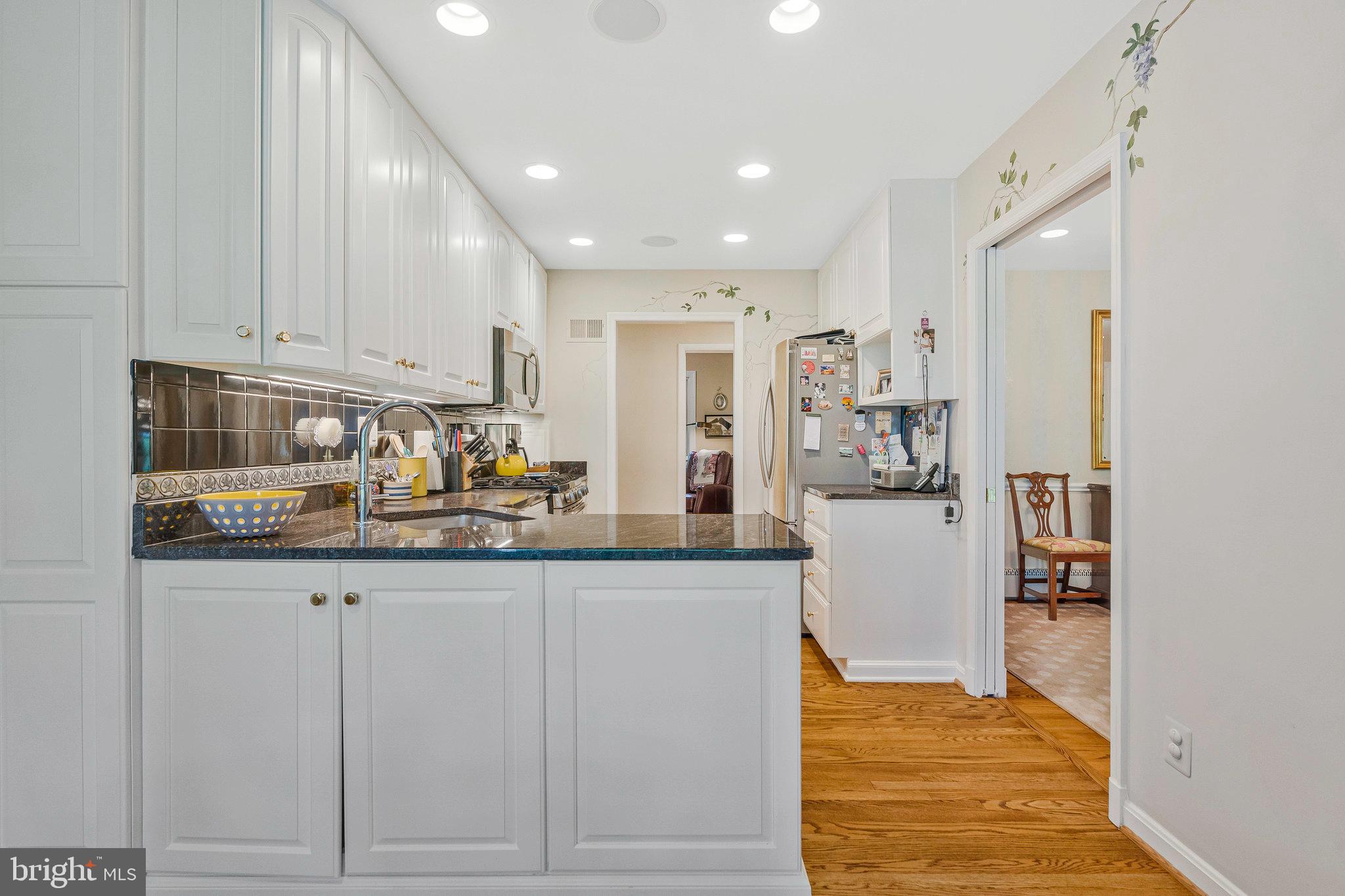 CHESTERBROOK WOODS - Residential