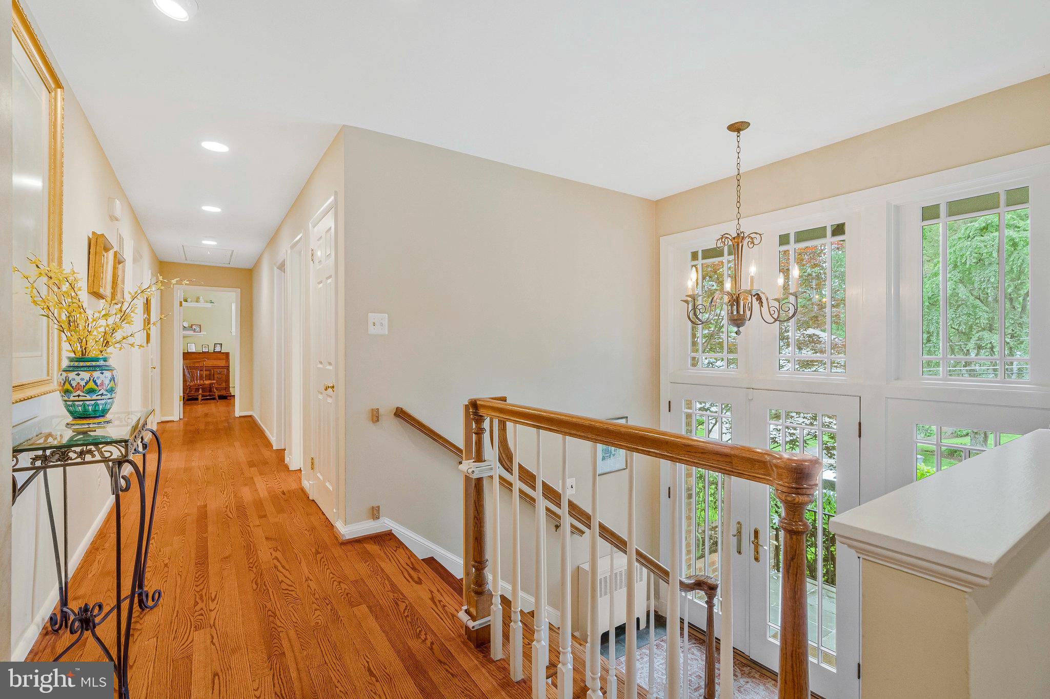 1504 WOODACRE DRIVE