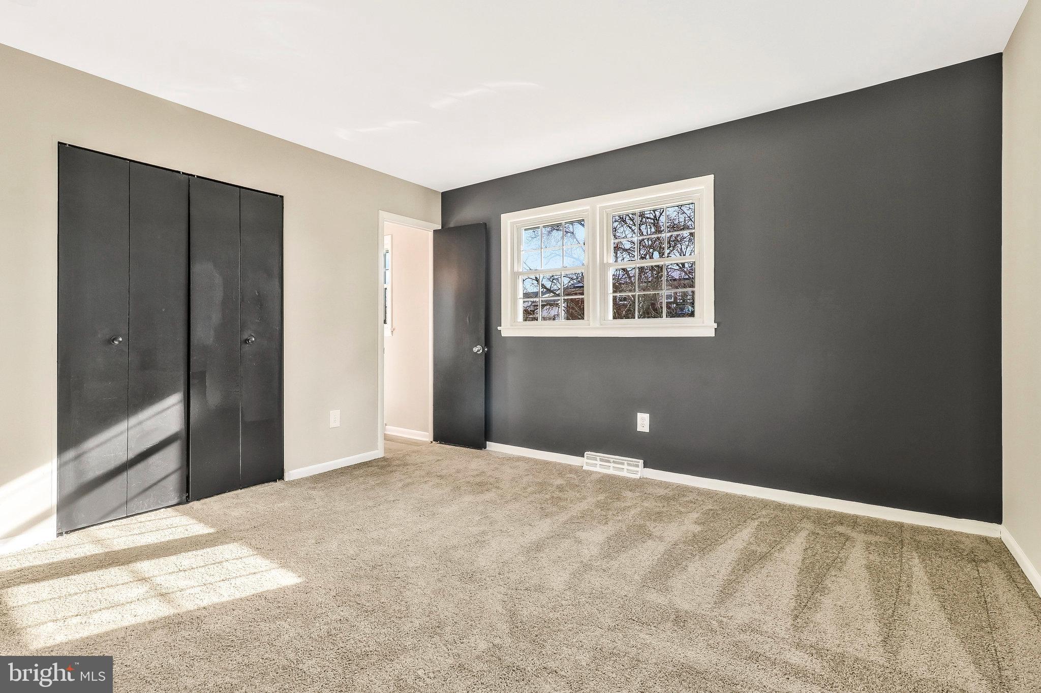 YORKSHIRE KNOLLS - Residential