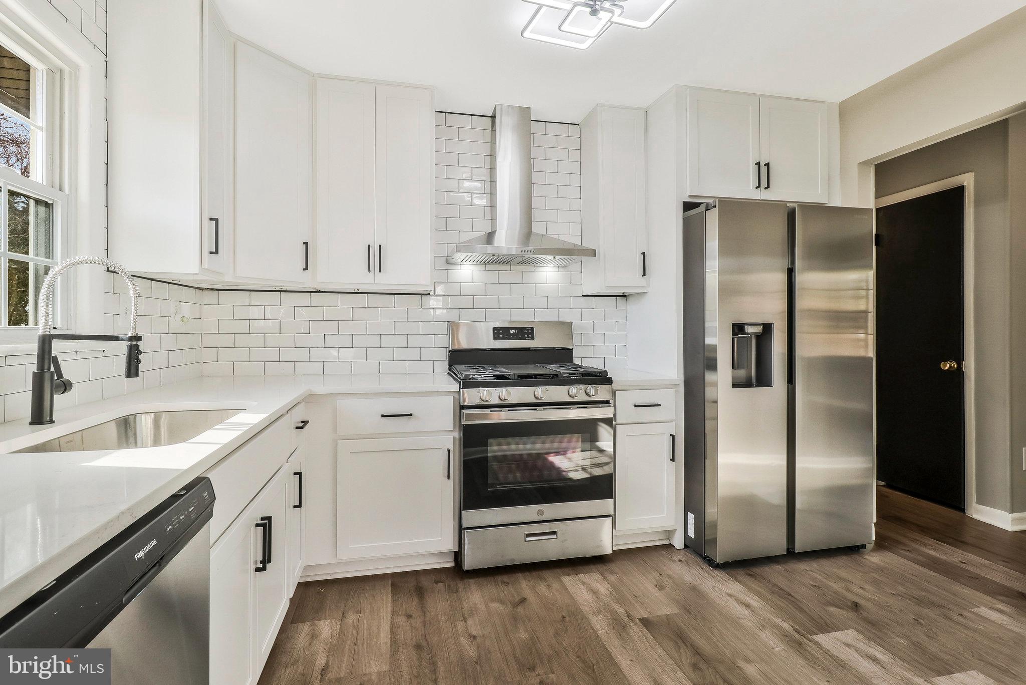 YORKSHIRE KNOLLS - Residential