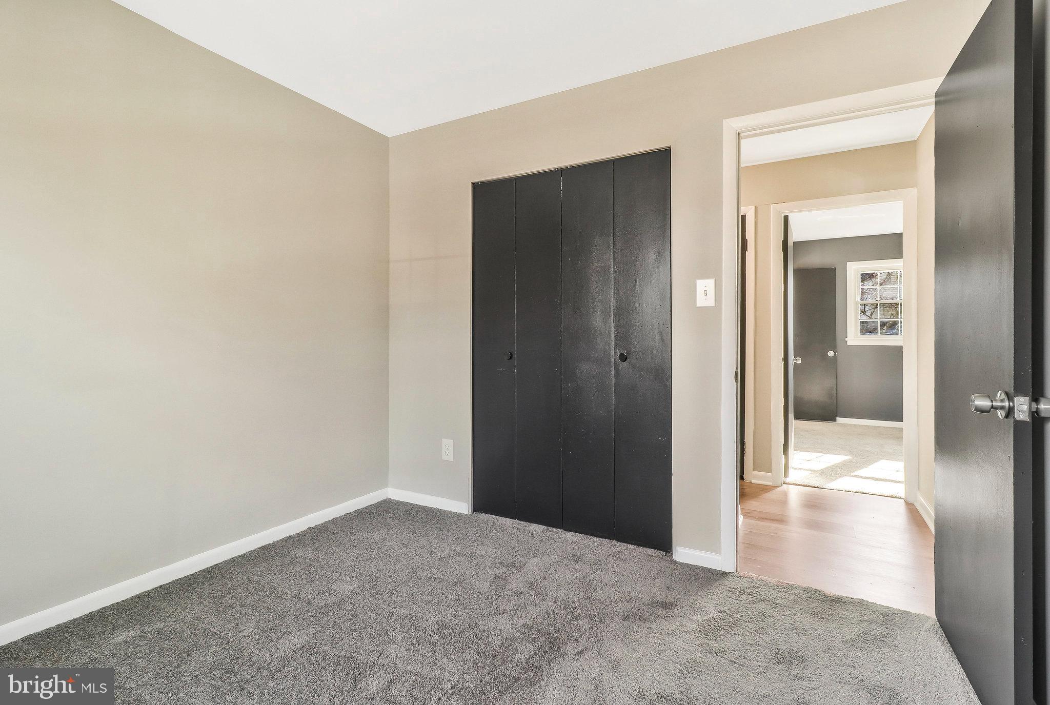 YORKSHIRE KNOLLS - Residential