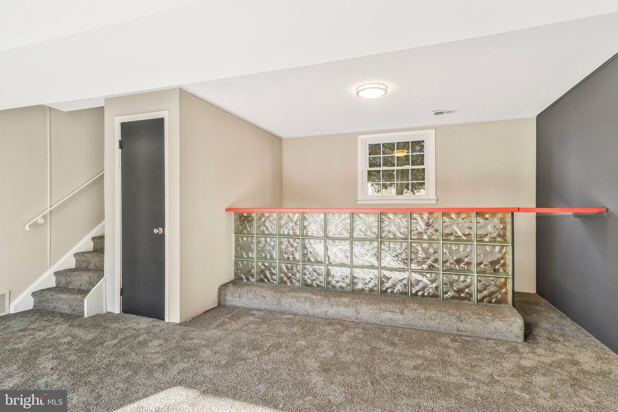 YORKSHIRE KNOLLS - Residential