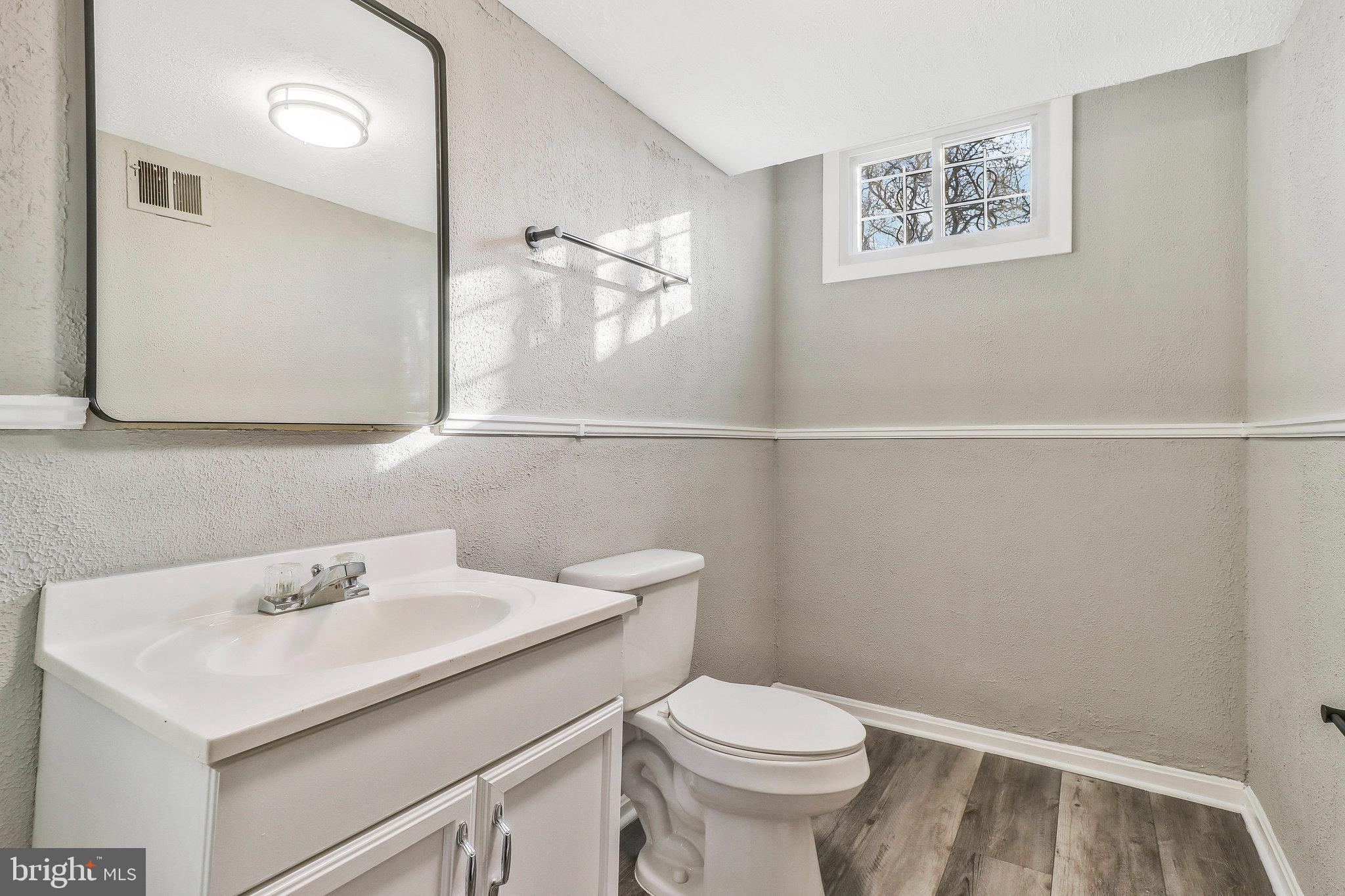 YORKSHIRE KNOLLS - Residential