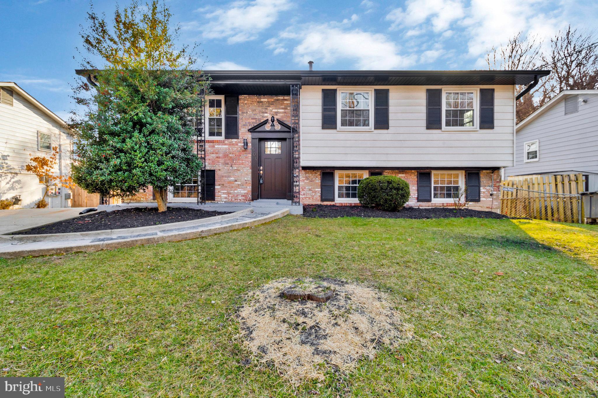 YORKSHIRE KNOLLS - Residential