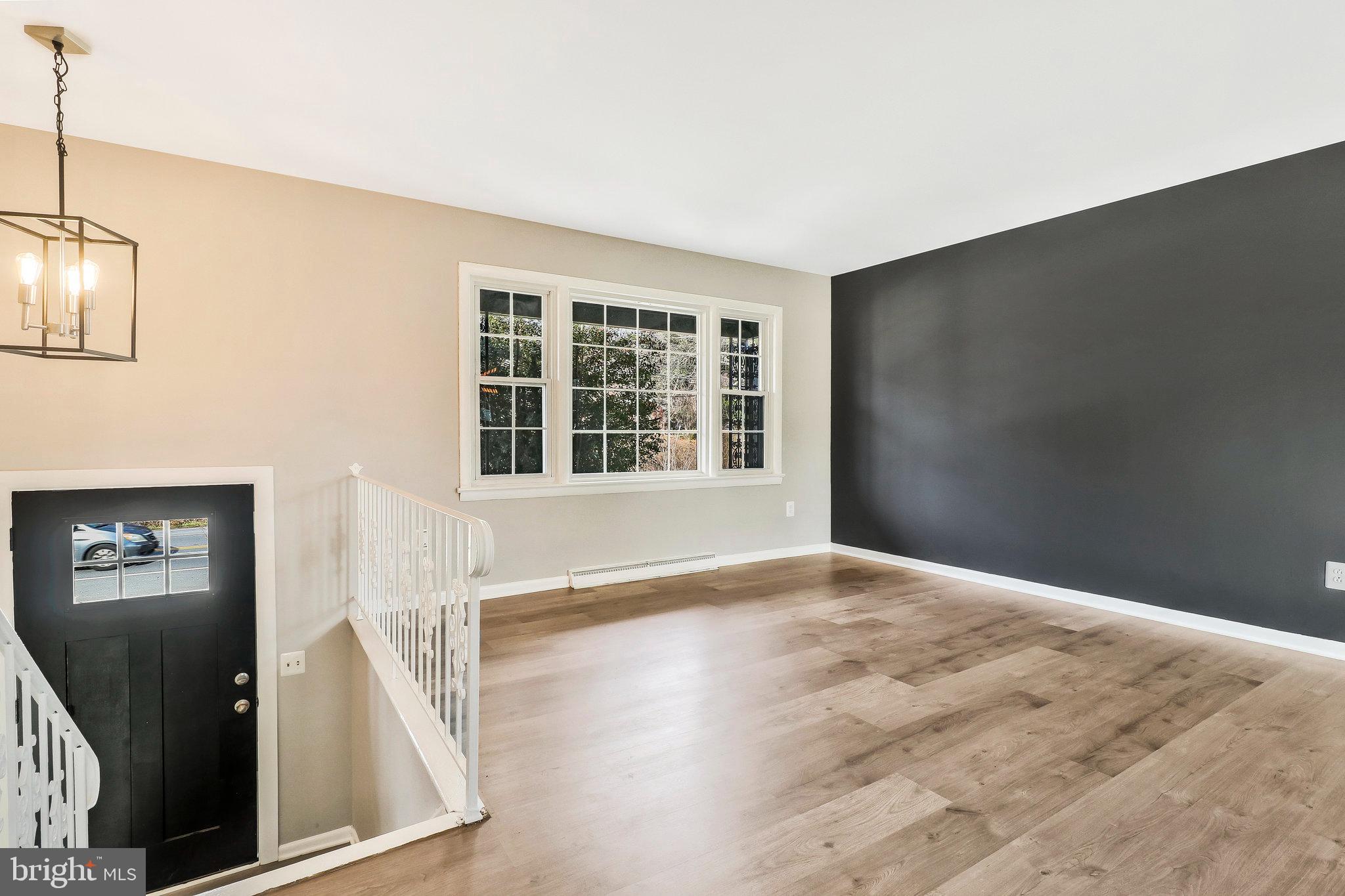 YORKSHIRE KNOLLS - Residential