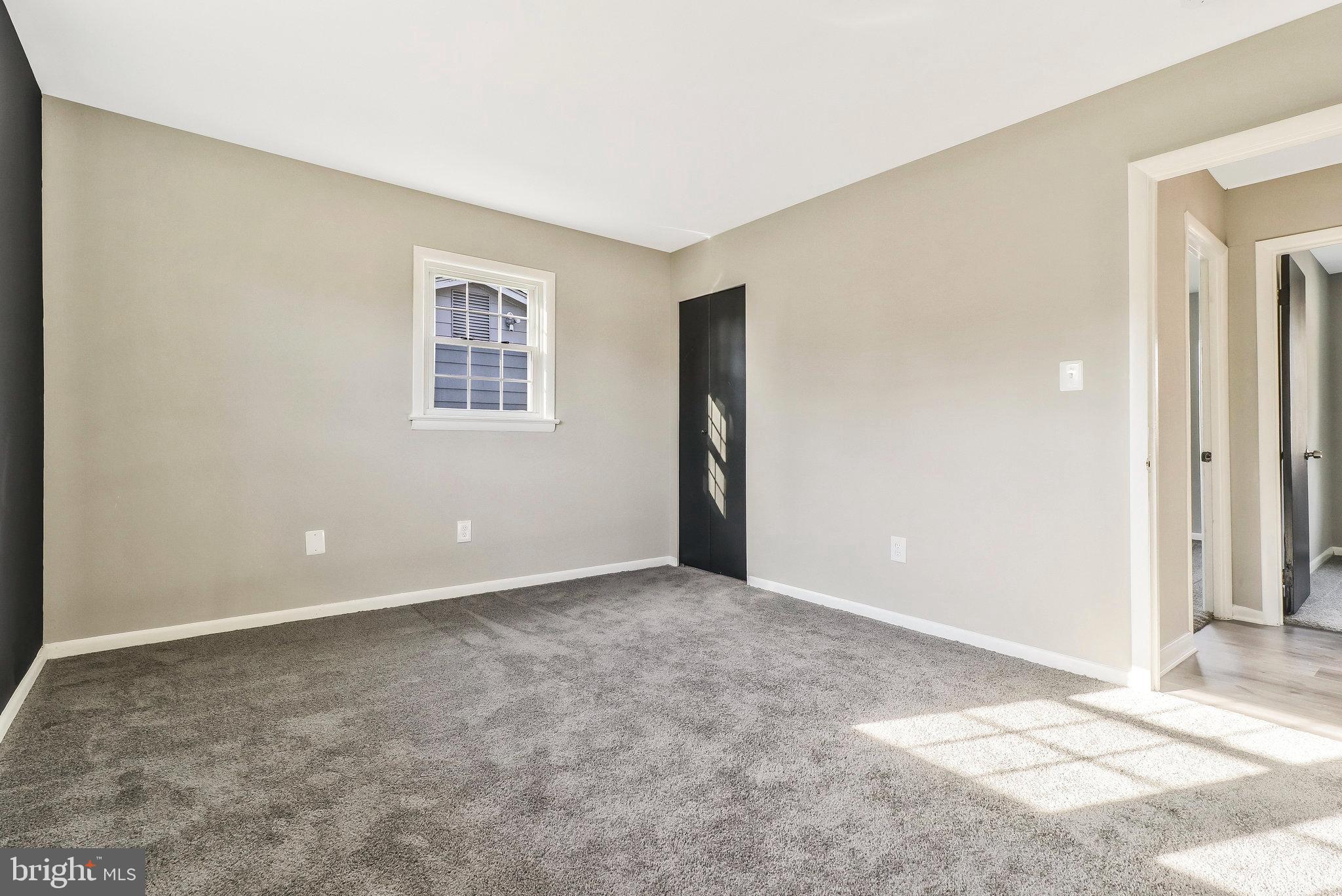 YORKSHIRE KNOLLS - Residential