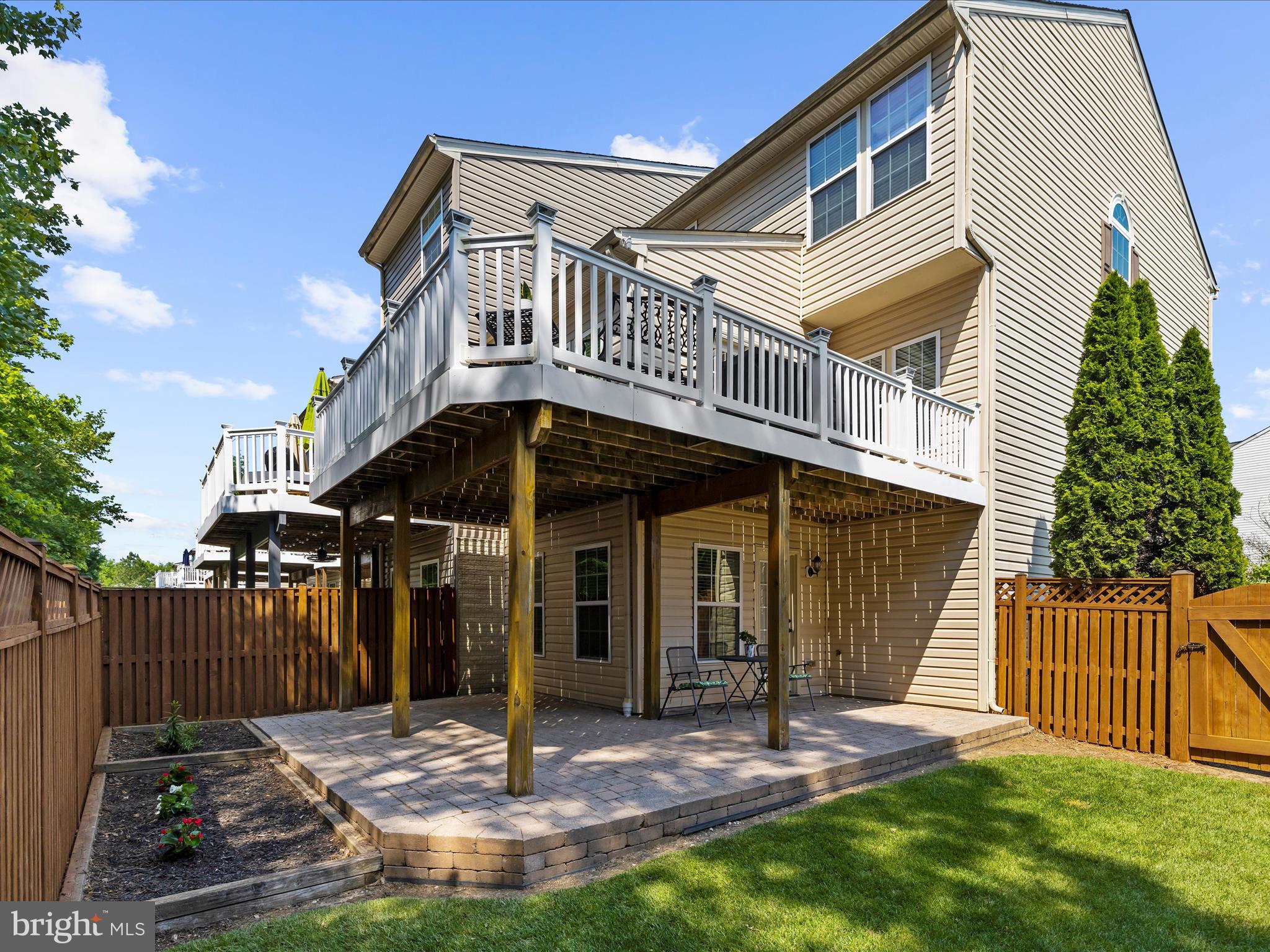 TANYARD SPRINGS - Residential