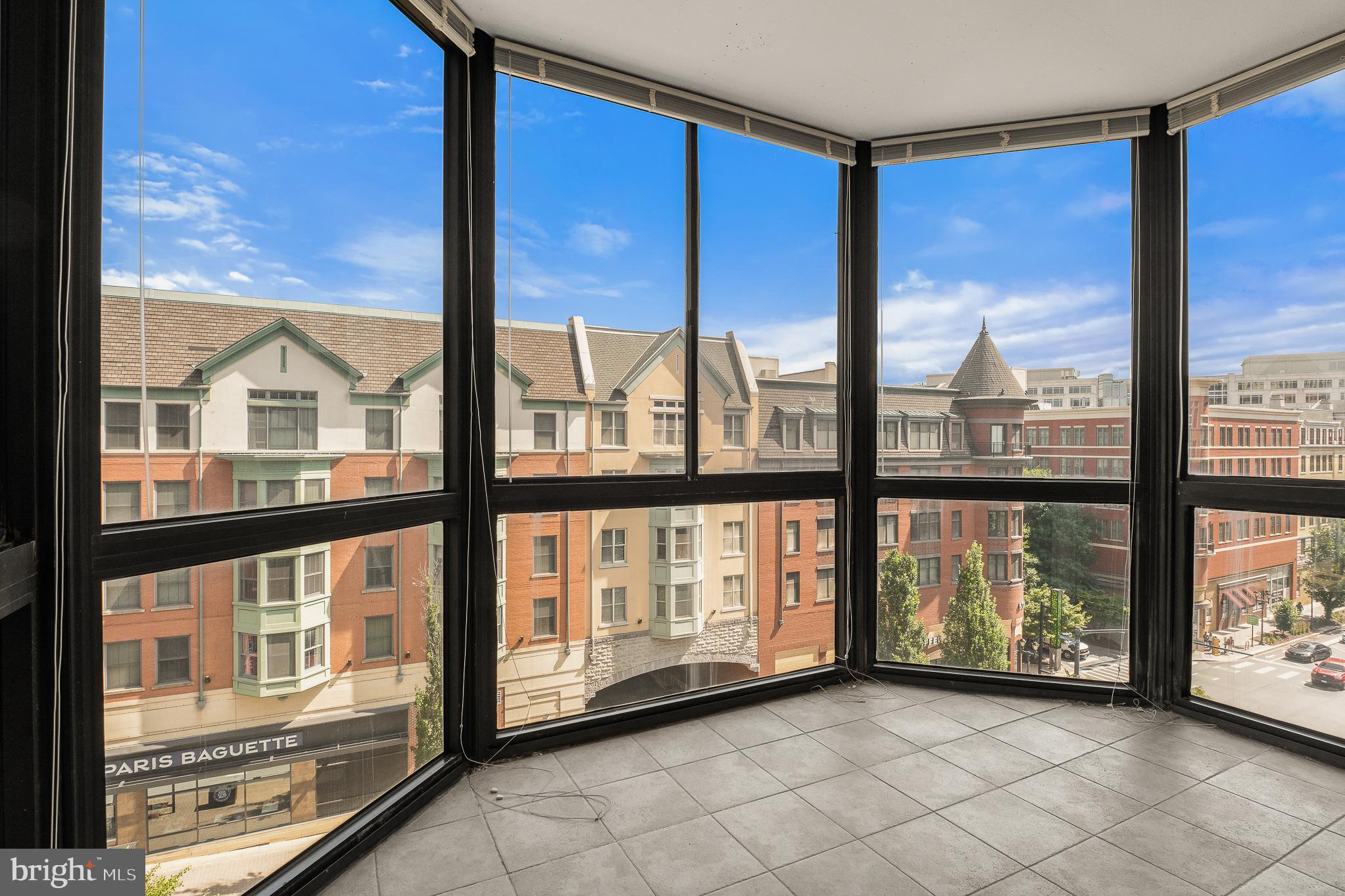 THE VICTORIA CODM - Residential