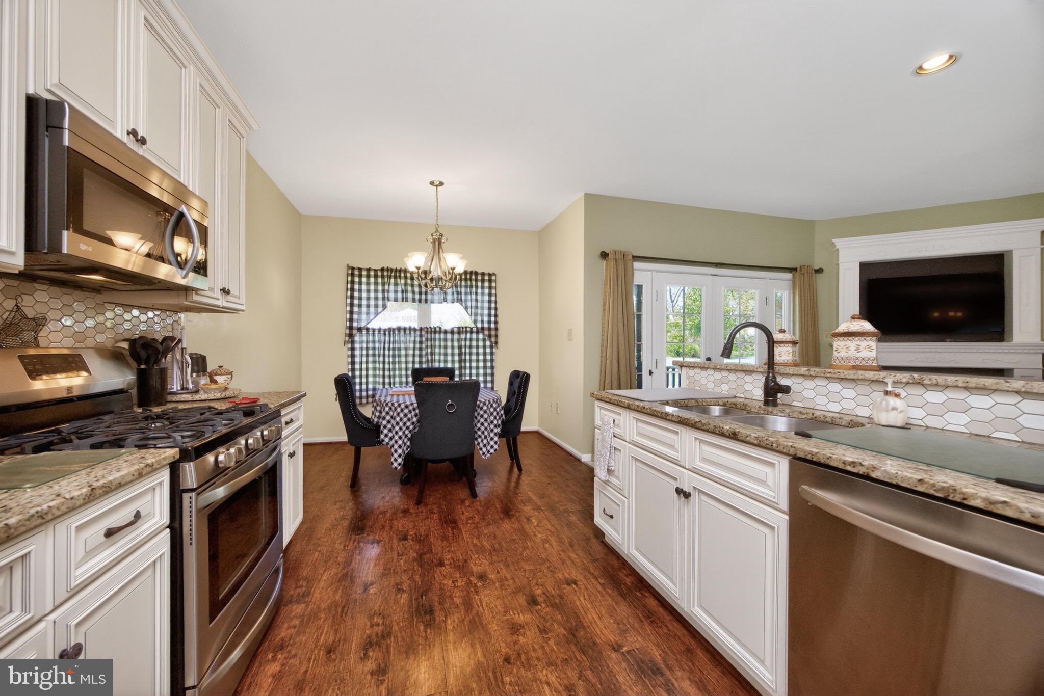 SUNSET RIDGE - Residential